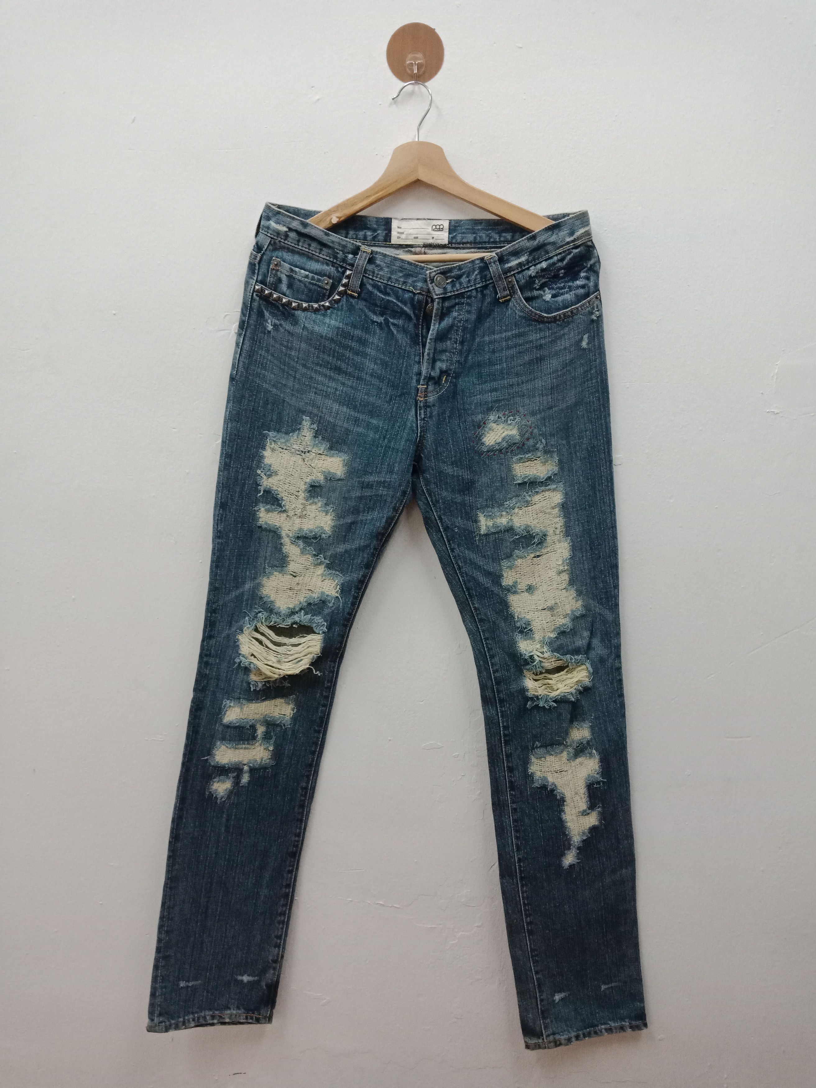In The Attic Rob Distressed Shredded Studded Inspired By Undercover Size US 31 - 1 Thumbnail