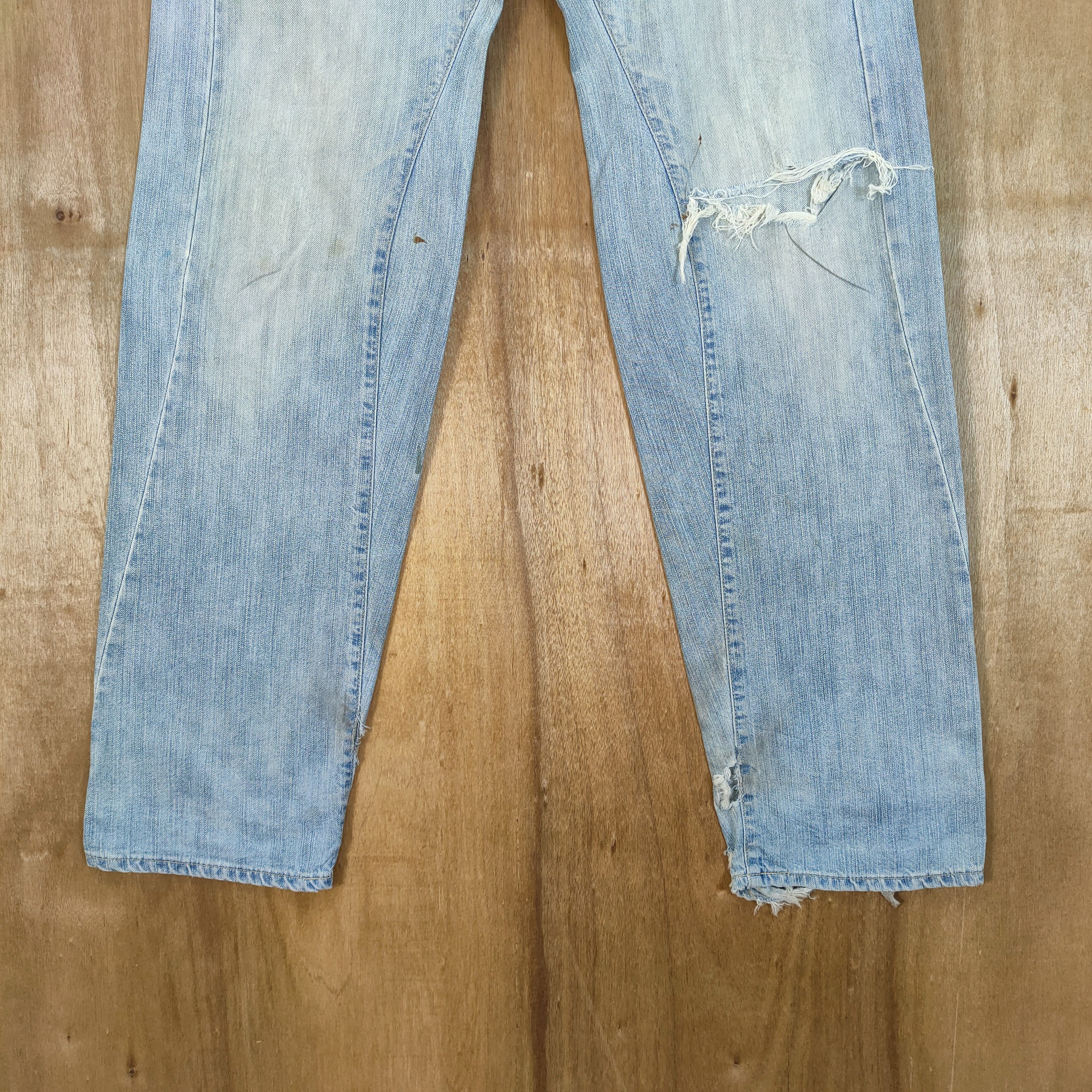 Edwin × Jean × Vintage EDWIN FADED LIGHT BLUE RIPPEP KNEE LOWRISE JEANS PANTS Size US 34 / EU 50 - 3 Thumbnail