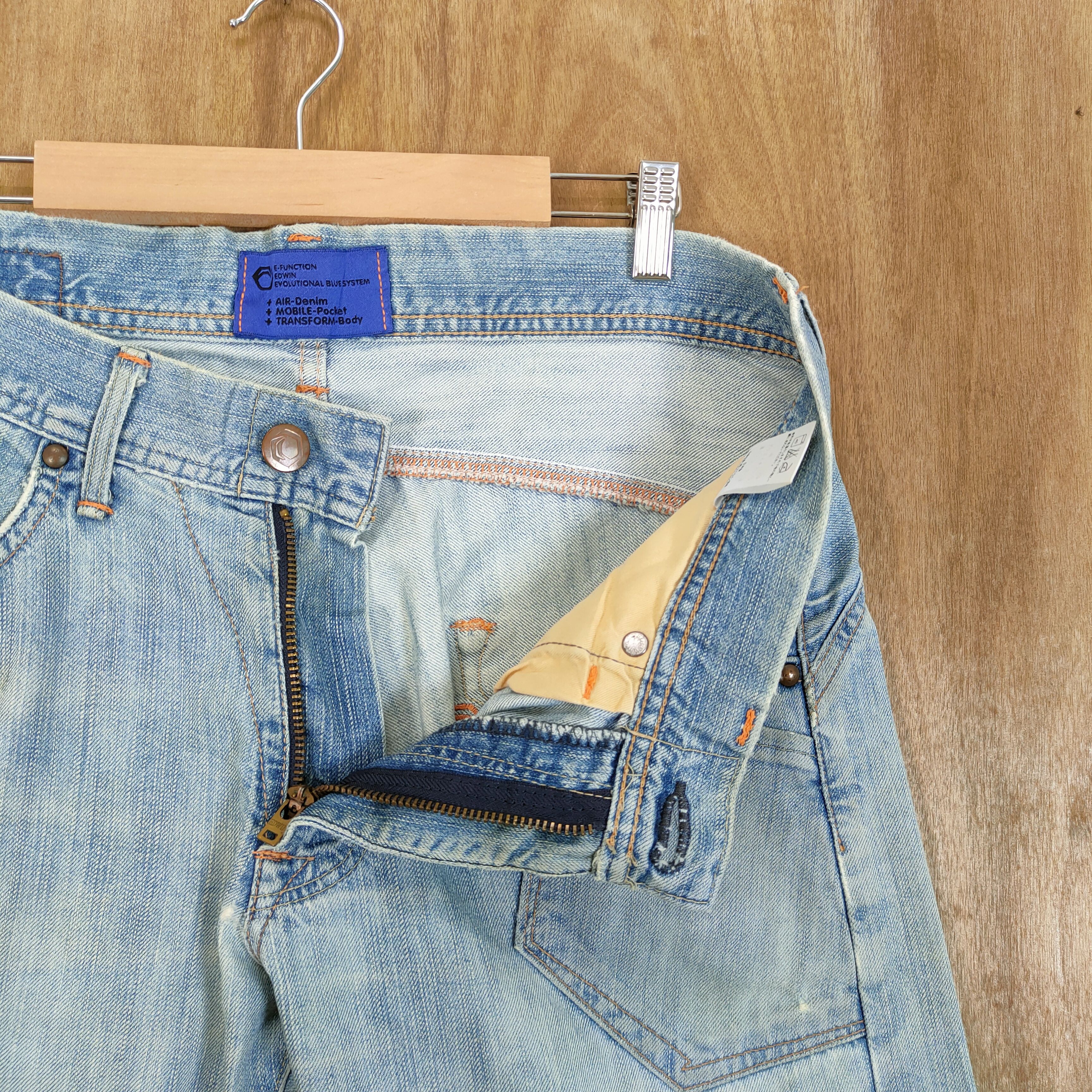 Edwin × Jean × Vintage EDWIN FADED LIGHT BLUE RIPPEP KNEE LOWRISE JEANS PANTS Size US 34 / EU 50 - 10 Thumbnail