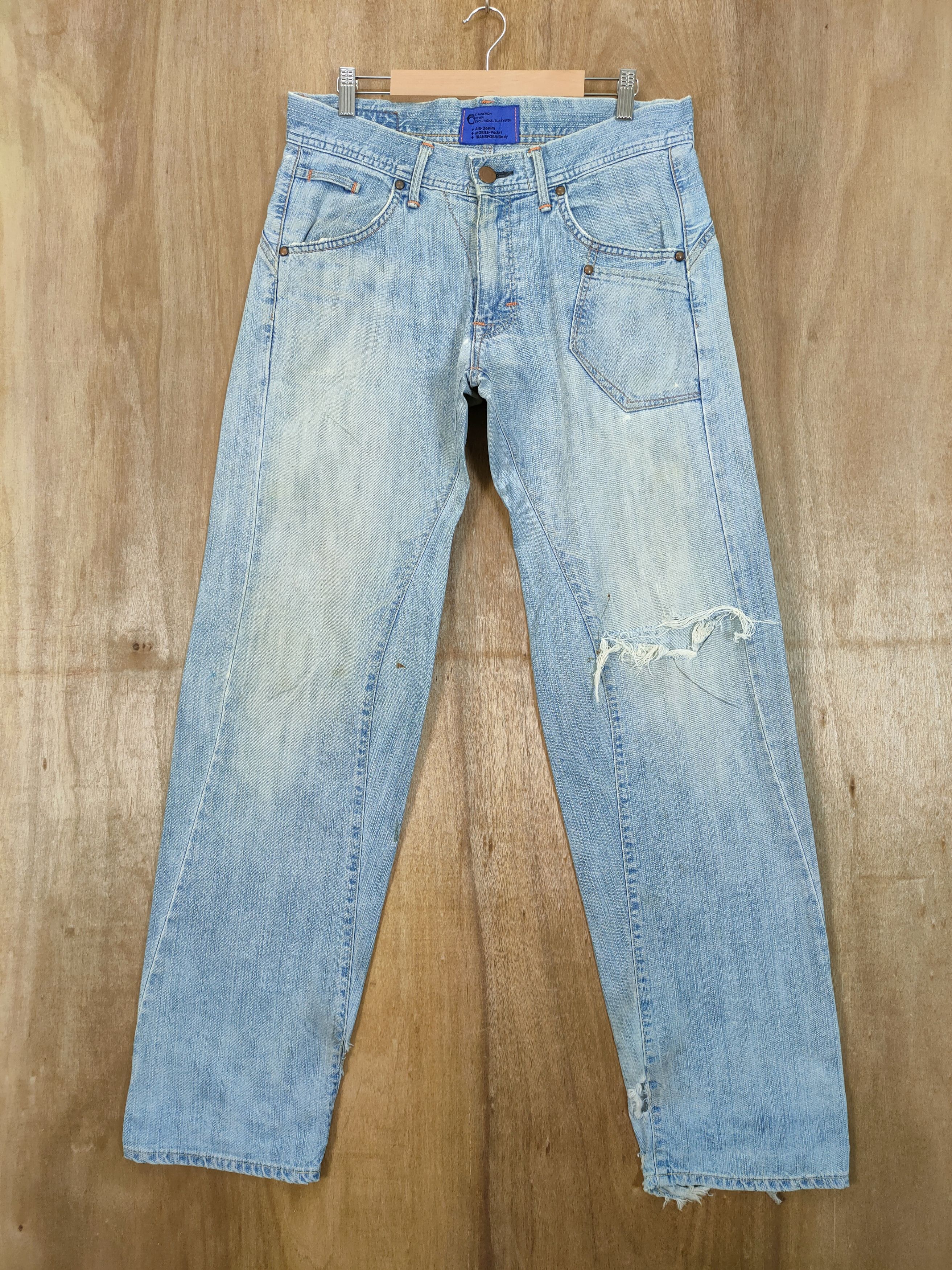 Edwin × Jean × Vintage EDWIN FADED LIGHT BLUE RIPPEP KNEE LOWRISE JEANS PANTS Size US 34 / EU 50 - 1 Thumbnail