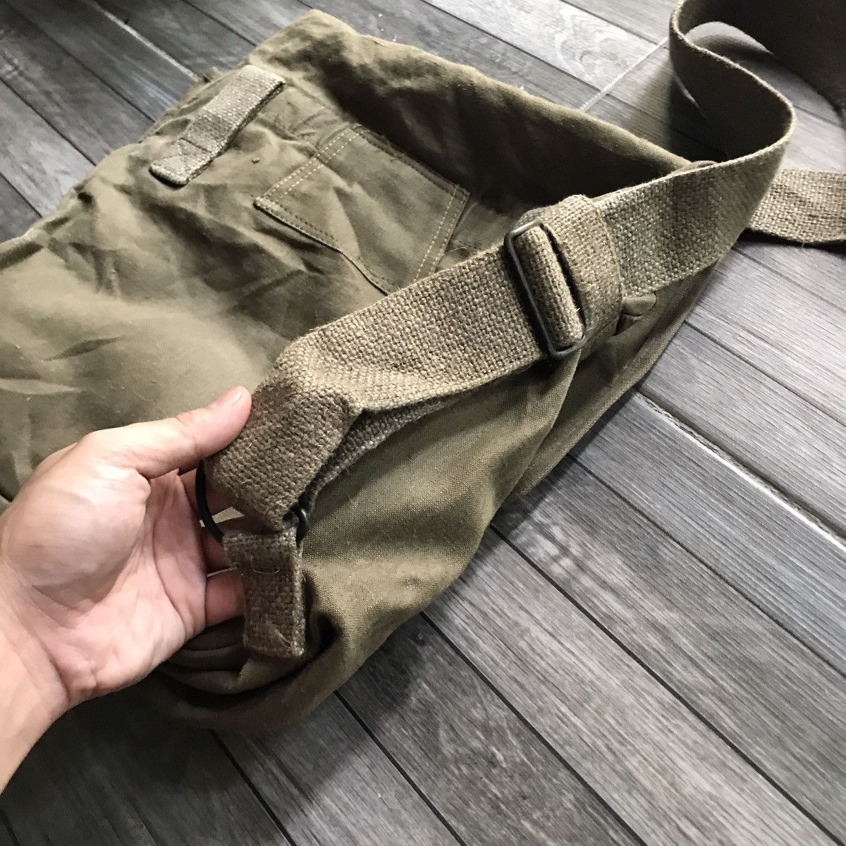 Vintage TRUE VINTAGE 50s FRENCH ARMY LINEN SLING BAG Size ONE SIZE - 4 Thumbnail