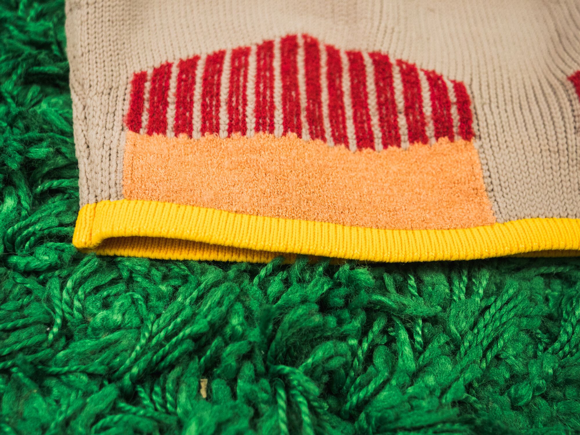 Yeezy Season YEEZY Season 3 - Sock Knit Graphic Crop Top Knitted Size XS / US 0-2 / IT 36-38 - 6 Thumbnail