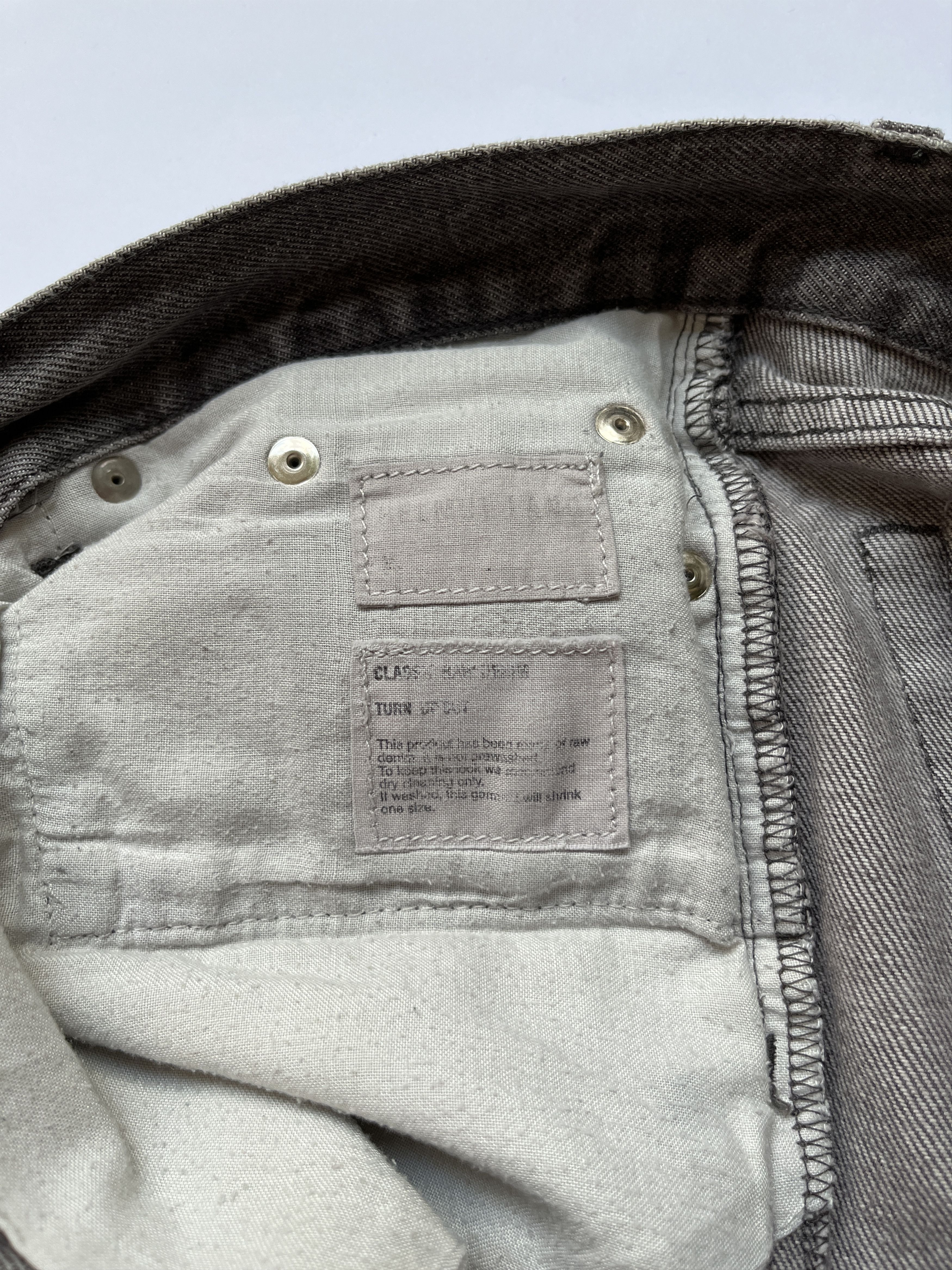 Helmut Lang ⚡️QUICK SALE⚡️Helmut Lang Grey Jeans Denim Shorts Size US 34 / EU 50 - 4 Thumbnail
