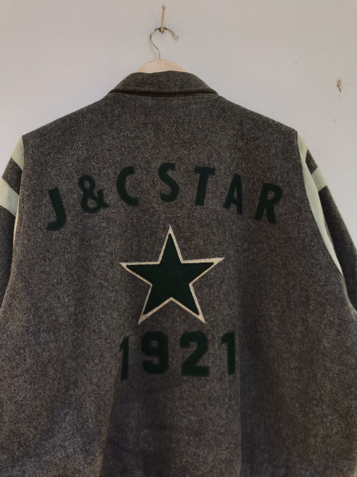 Sports Specialties × Vintage Vintage J & C Staff Ice Hockey Oversize Varsity Jacket Size US L / EU 52-54 / 3 - 6 Thumbnail