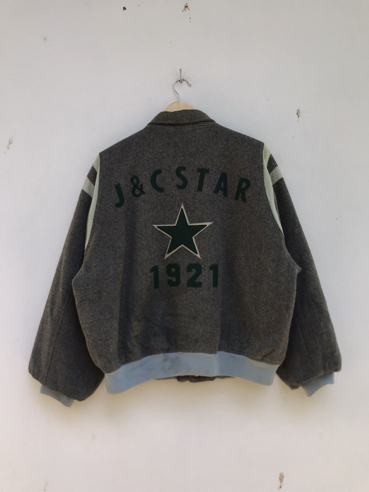 Sports Specialties × Vintage Vintage J & C Staff Ice Hockey Oversize Varsity Jacket Size US L / EU 52-54 / 3 - 2 Thumbnail