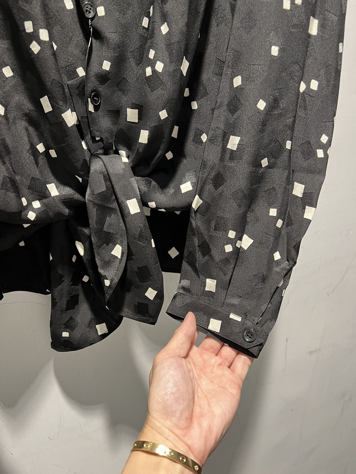 Saint Laurent Paris SS20 Tie-Up Shiny and Matte Square Print Silk Shirt Sz39/40 Size US L / EU 52-54 / 3 - 5 Thumbnail