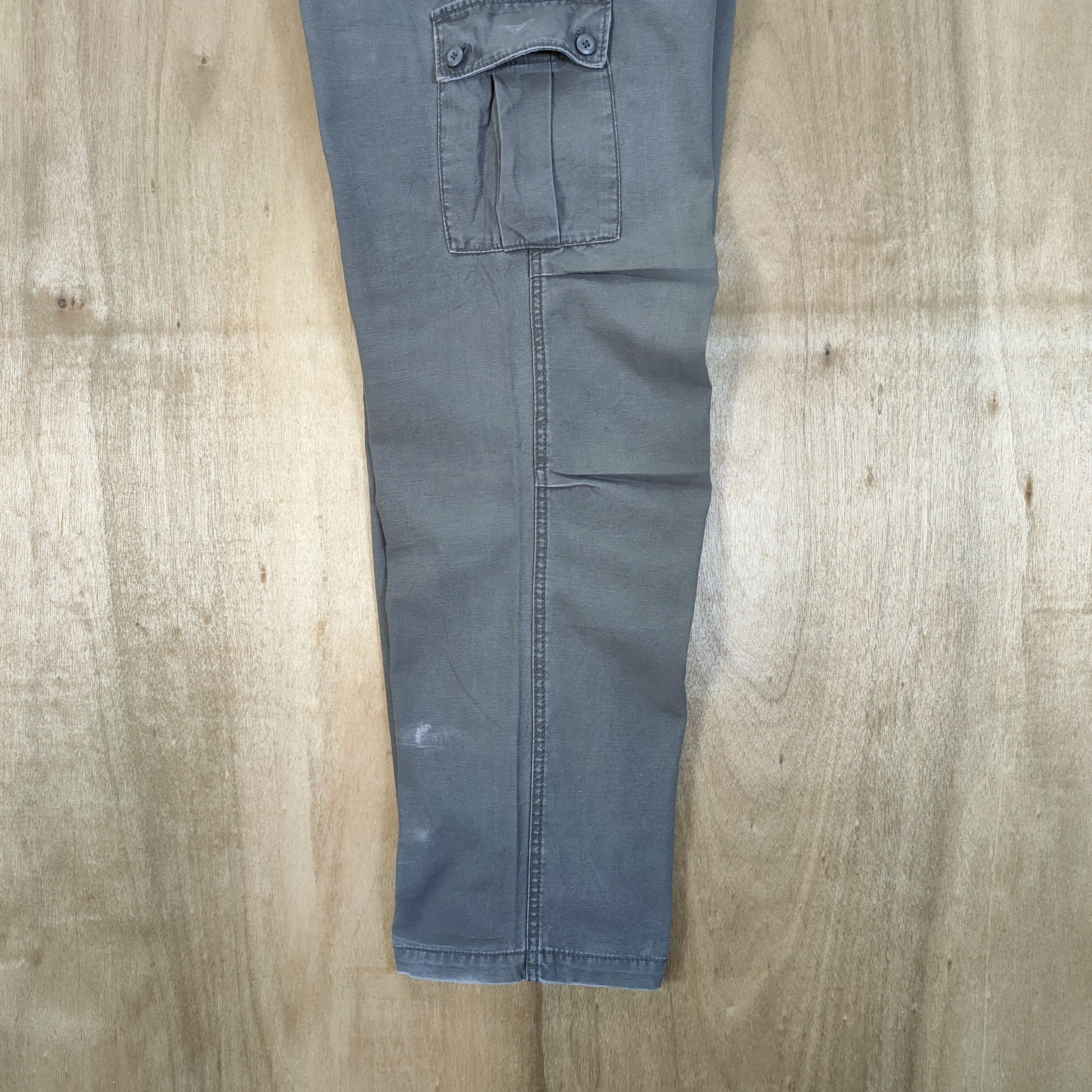 Japanese Brand VINTAGE OSHKOSH FADED BROWN CARGO PANTS Size US 34 / EU 50 - 13 Thumbnail