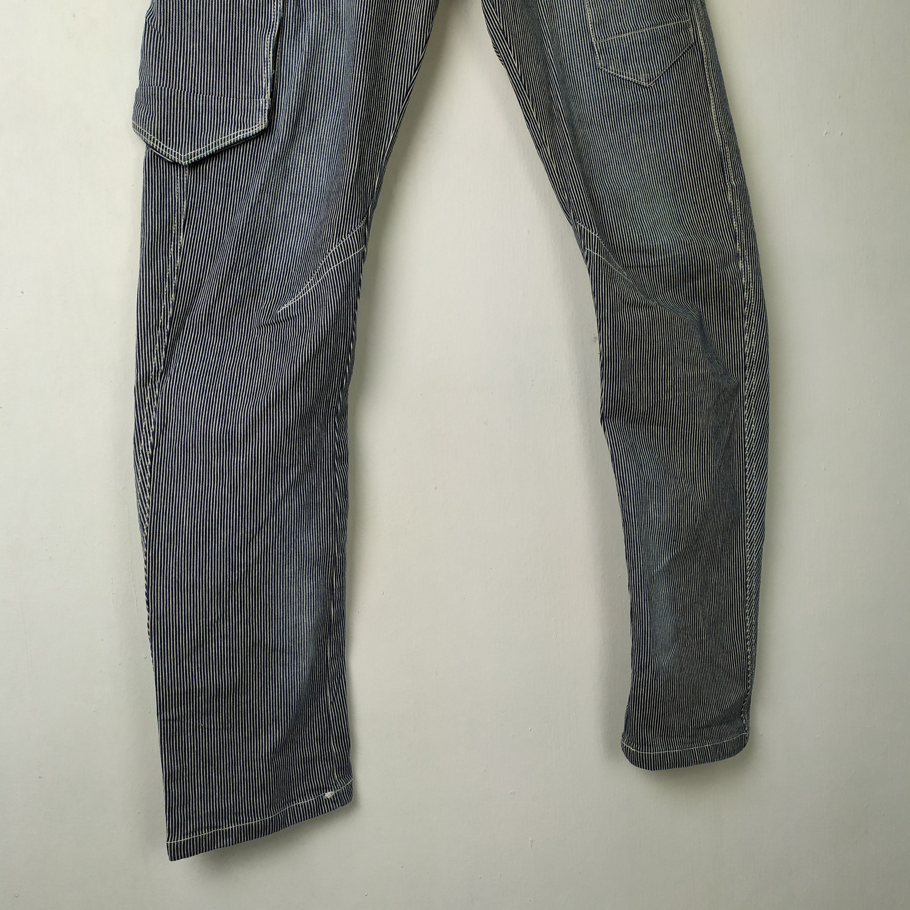 Japanese Brand IZ FRONTIER HICKORY STRIPES CARGO PANTS Size US 30 / EU 46 - 3 Thumbnail