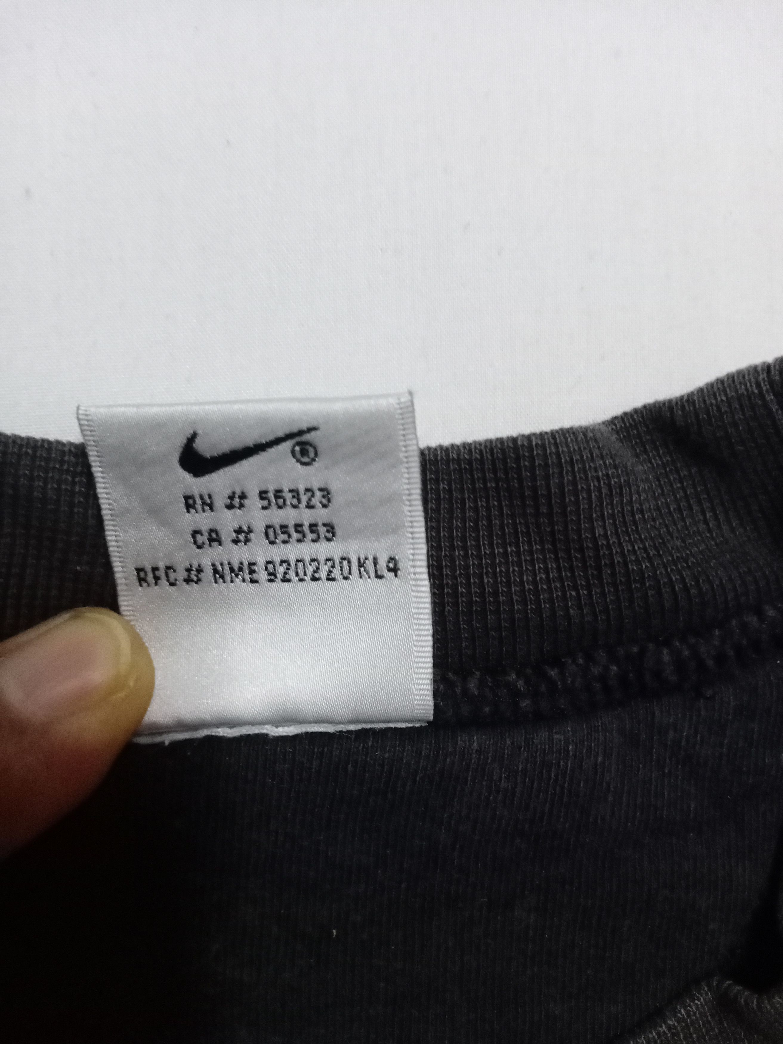 Nike × Nike ACG × Vintage Vintage Nike 98 Embroidered Logo Sweatshirt Size US XL / EU 56 / 4 - 4 Thumbnail