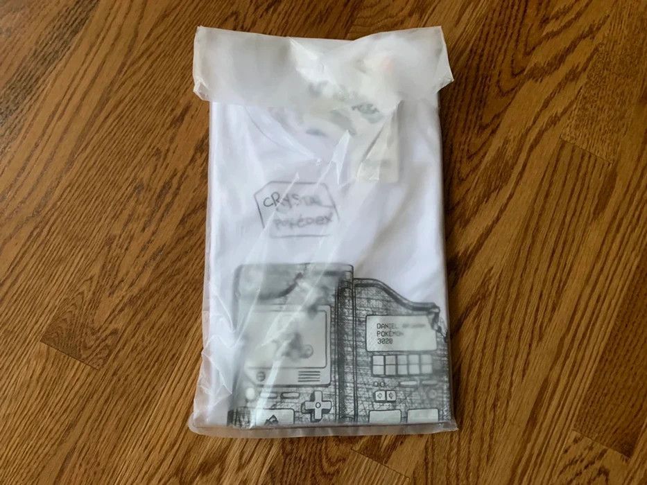 Daniel Arsham × Pokemon × Uniqlo Medium White Daniel Arsham UT Short Sleeve Graphic Tee Size US M / EU 48-50 / 2 - 3 Thumbnail