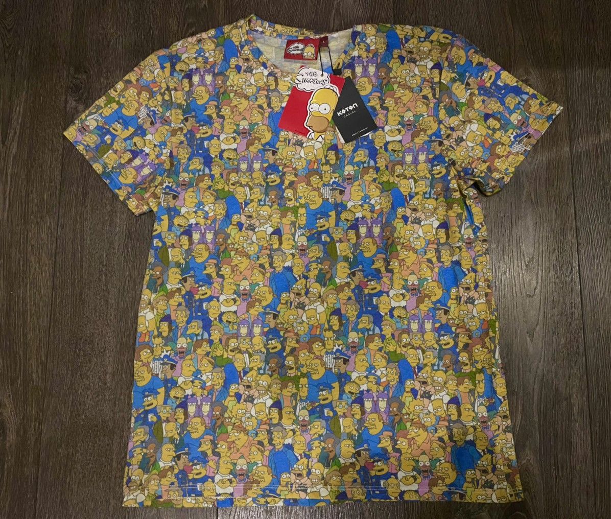 The Simpsons Small Simpsons Collage Tee Shirt Bart Lisa Homer On Red Blue Size US S / EU 44-46 / 1 - 1 Thumbnail