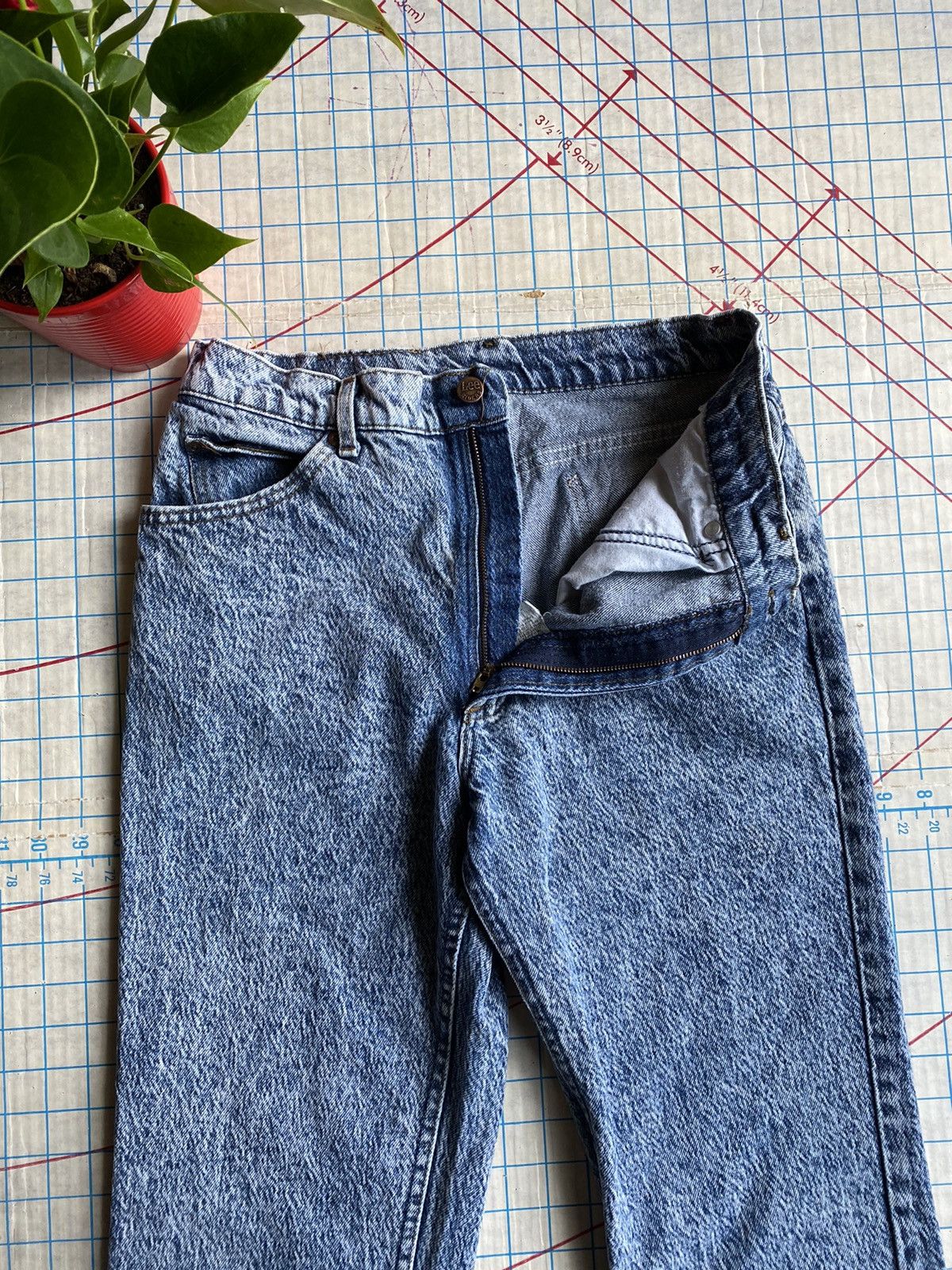 Lee × Vintage Vintage Lee Acid Washed Denim Jeans Made in USA 30x27 Size US 30 / EU 46 - 8 Thumbnail