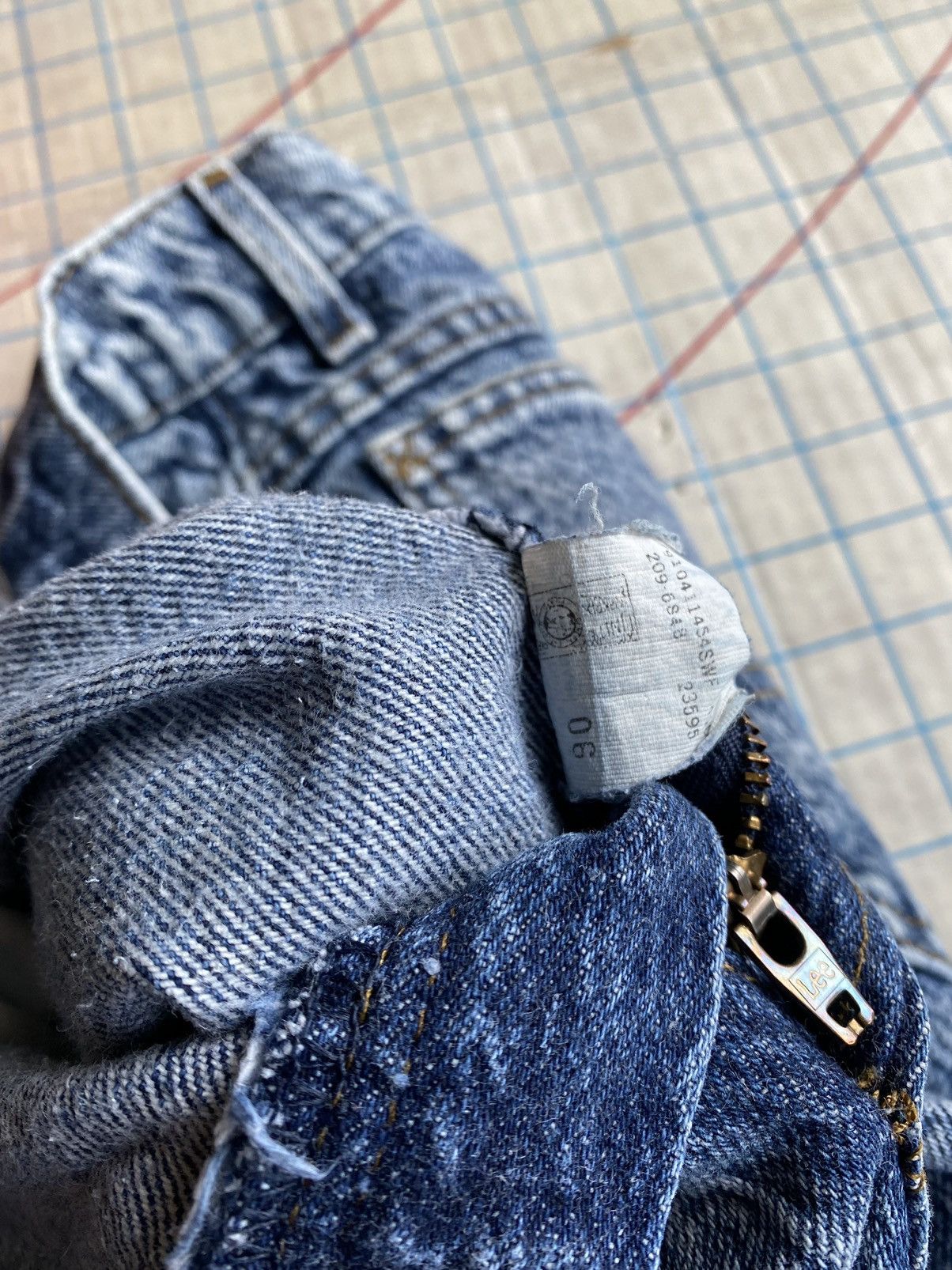 Lee × Vintage Vintage Lee Acid Washed Denim Jeans Made in USA 30x27 Size US 30 / EU 46 - 11 Thumbnail