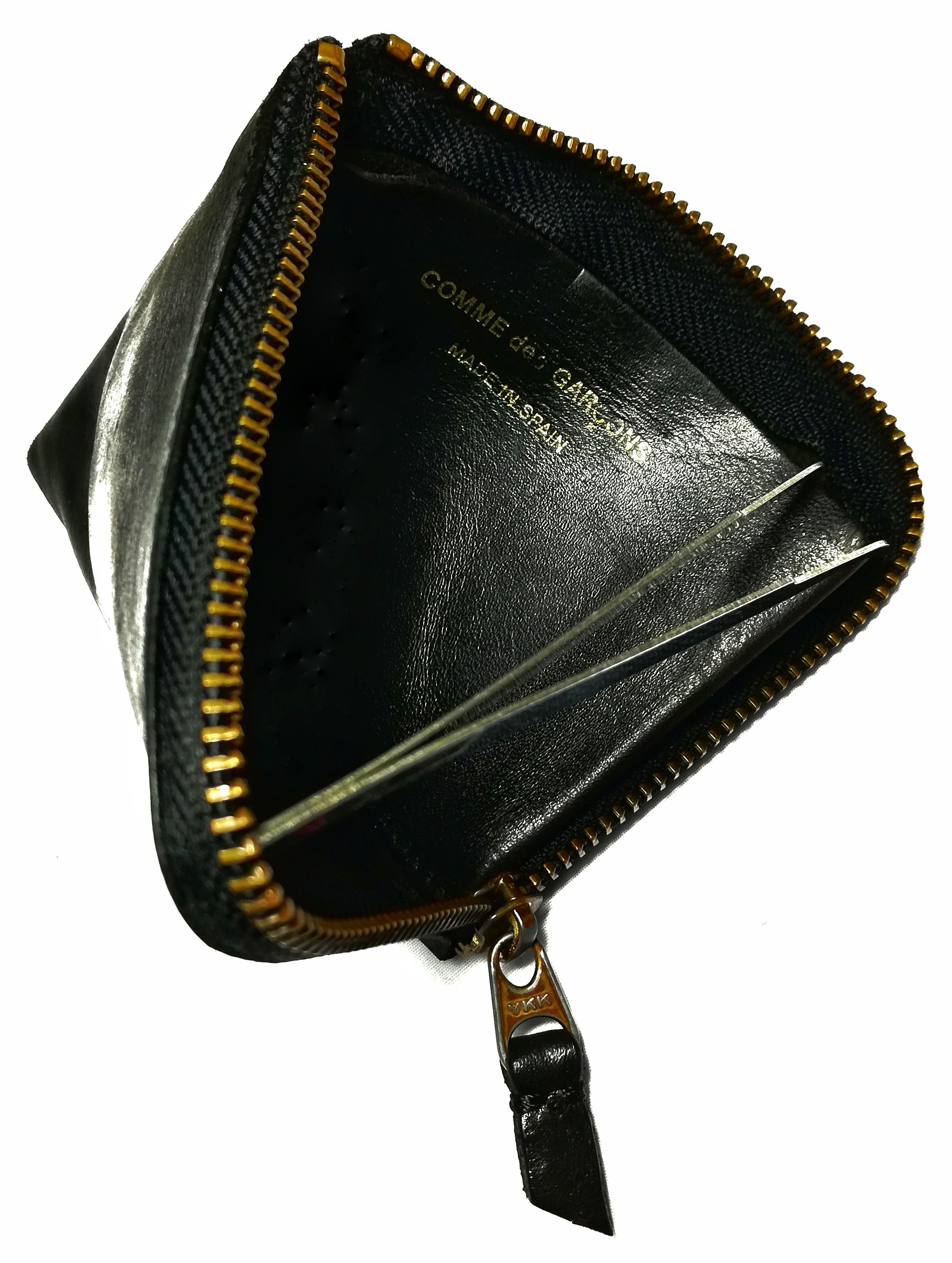 Comme des Garcons × Genuine Leather 🔥Comme Des Garcons Wallets Classic Leather Made In Spain🔥 Size ONE SIZE - 11 Thumbnail