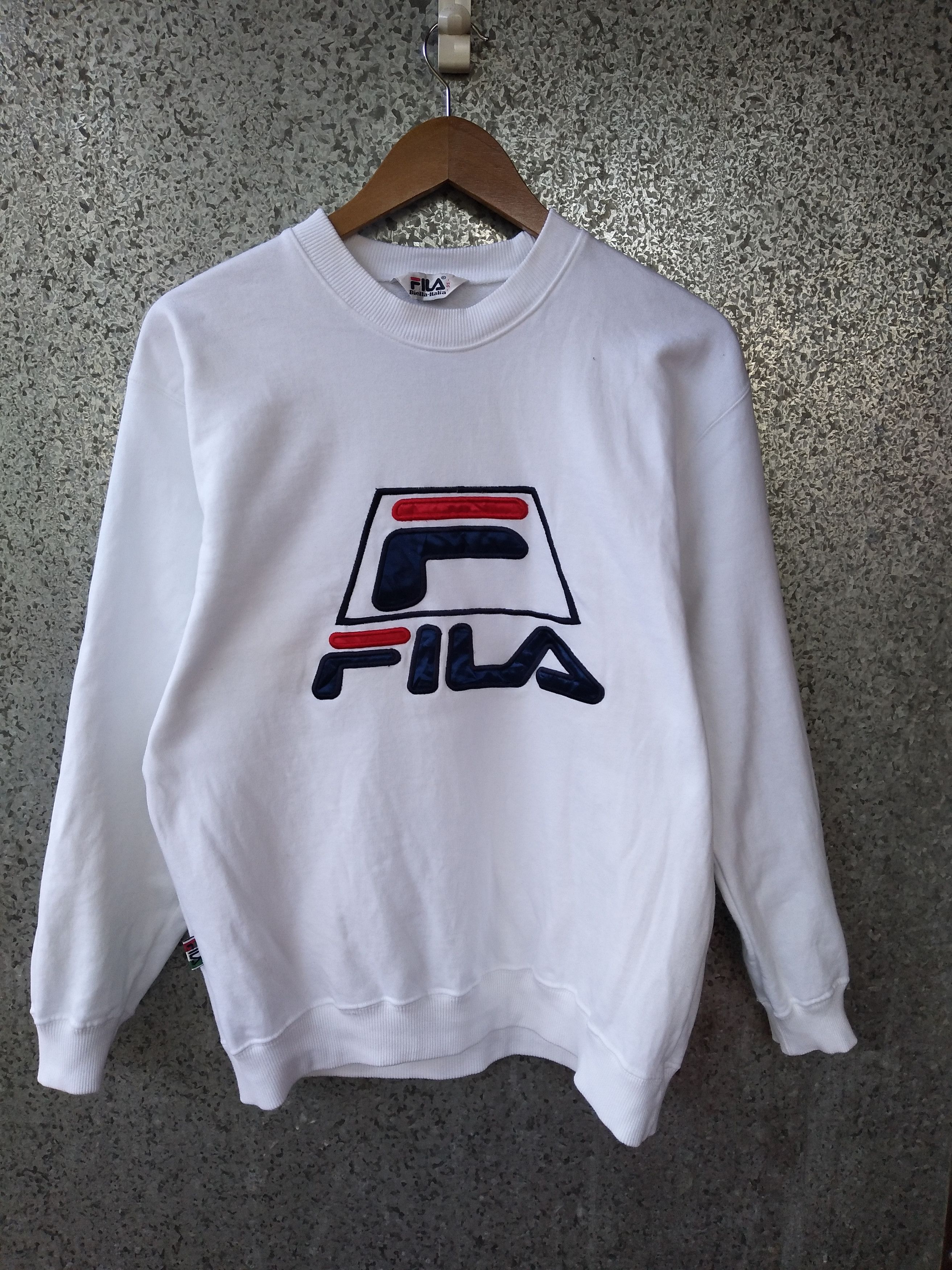 Fila 🔥 Vtg FILA Italia sweatshirt big Logo spell out crewneck Size US M / EU 48-50 / 2 - 1 Thumbnail