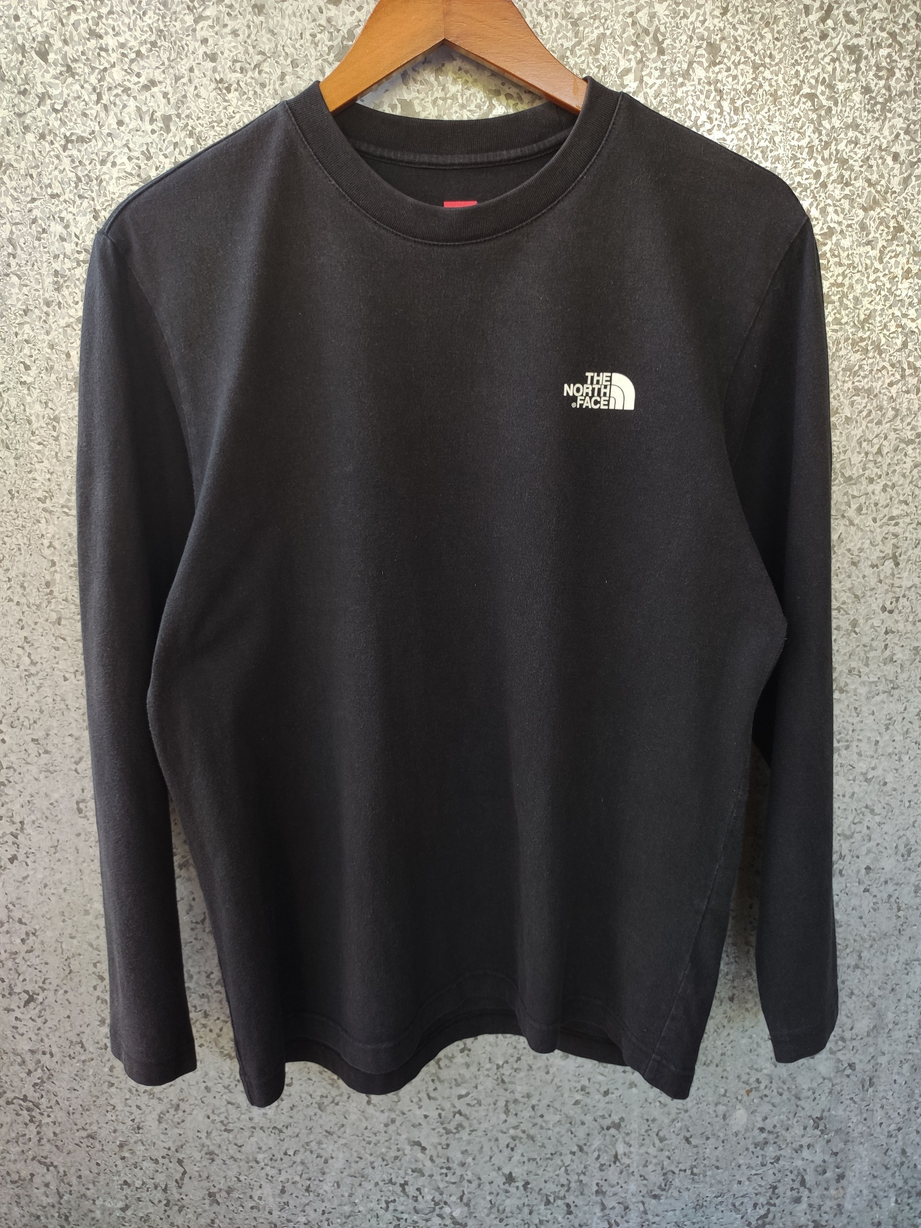 The North Face 🔥 The North Face long sleeve t shirt Size US M / EU 48-50 / 2 - 7 Thumbnail