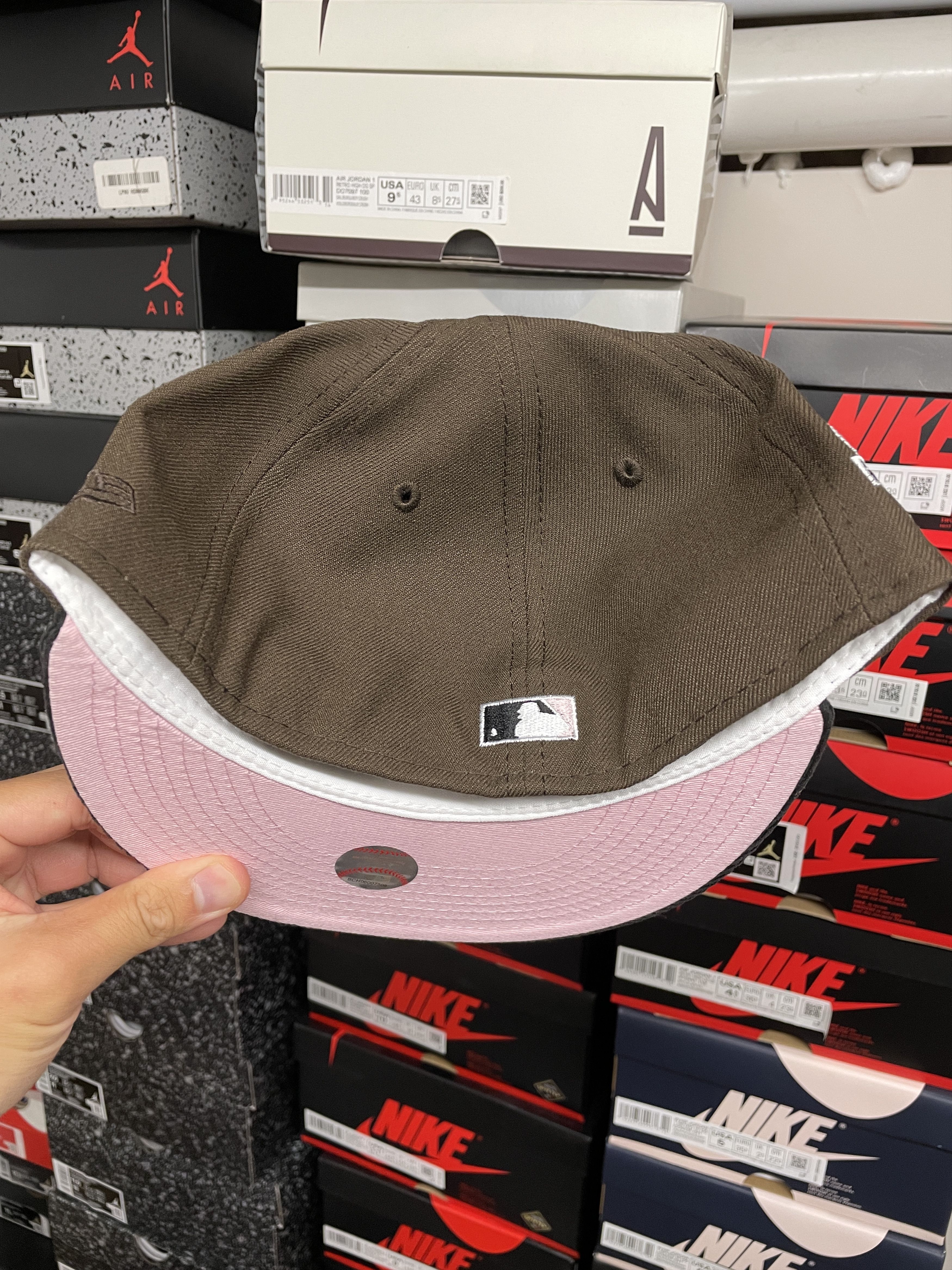 MLB × New Era 7 1/8 Mocha Corduroy Houston Astros 45th Brown Pink Proimage Size ONE SIZE - 5 Thumbnail