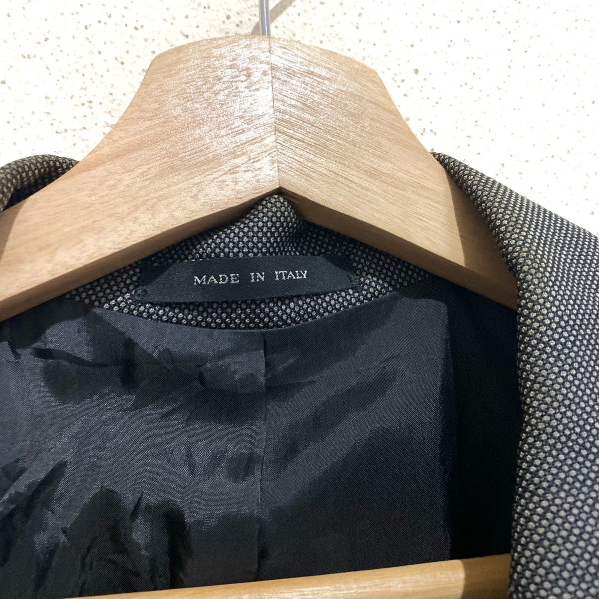 Emporio Armani Vintage EMPORIO ARMANI jacket Made in ITALY Size 38R - 4 Thumbnail