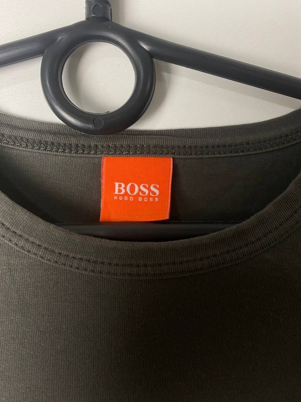 Hugo Boss Hugo boss long sleeve size M Size US M / EU 48-50 / 2 - 3 Thumbnail