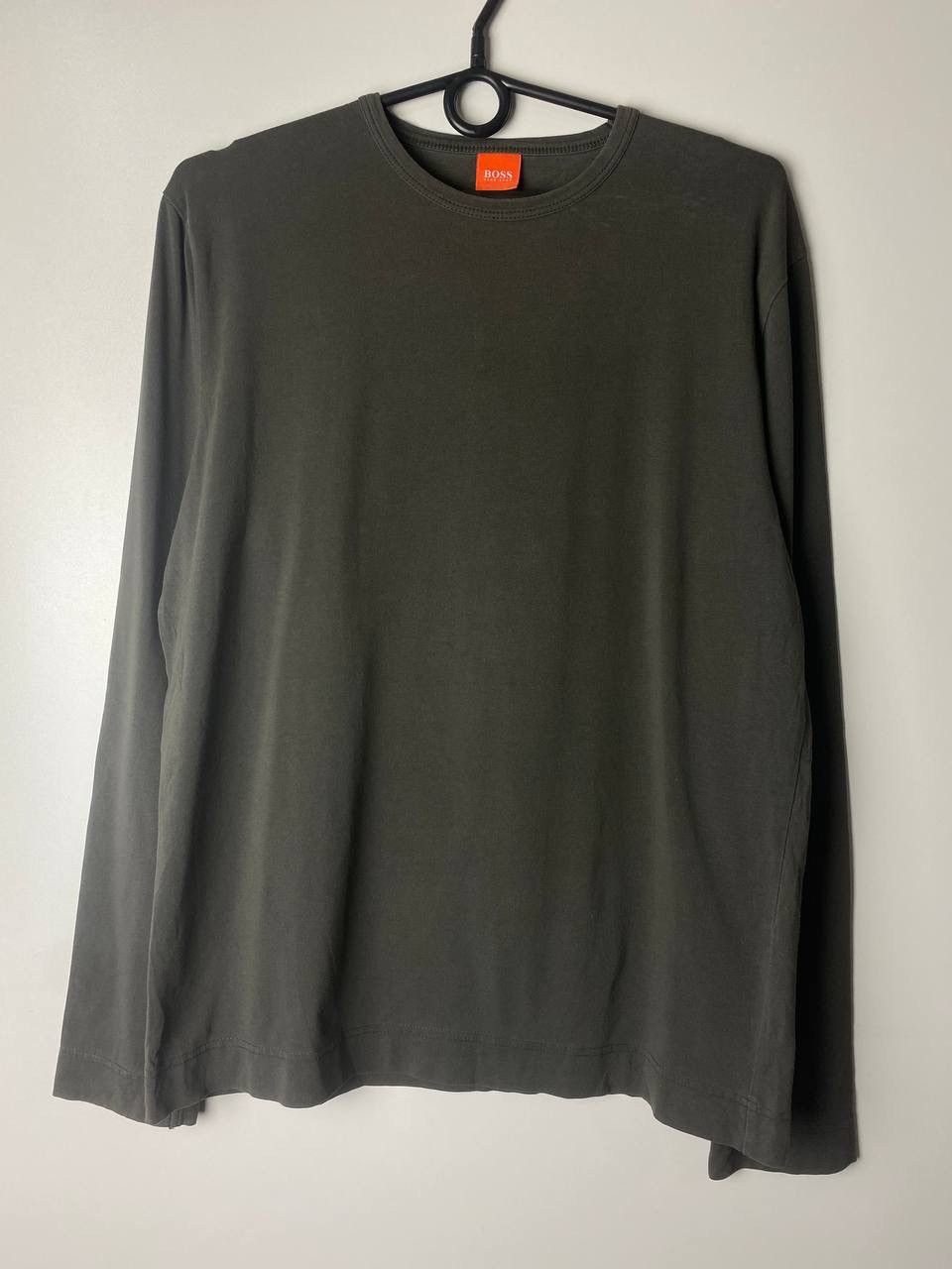 Hugo Boss Hugo boss long sleeve size M Size US M / EU 48-50 / 2 - 1 Thumbnail