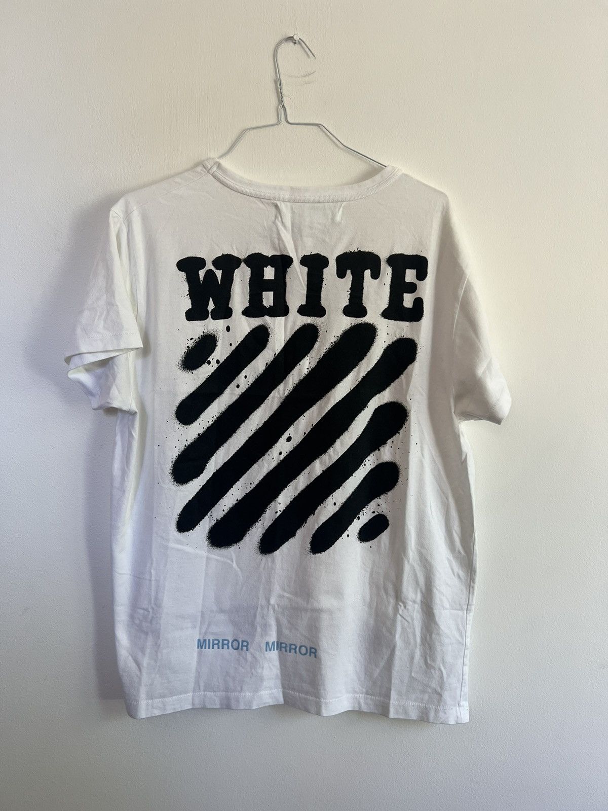 Off white spray paint TEE