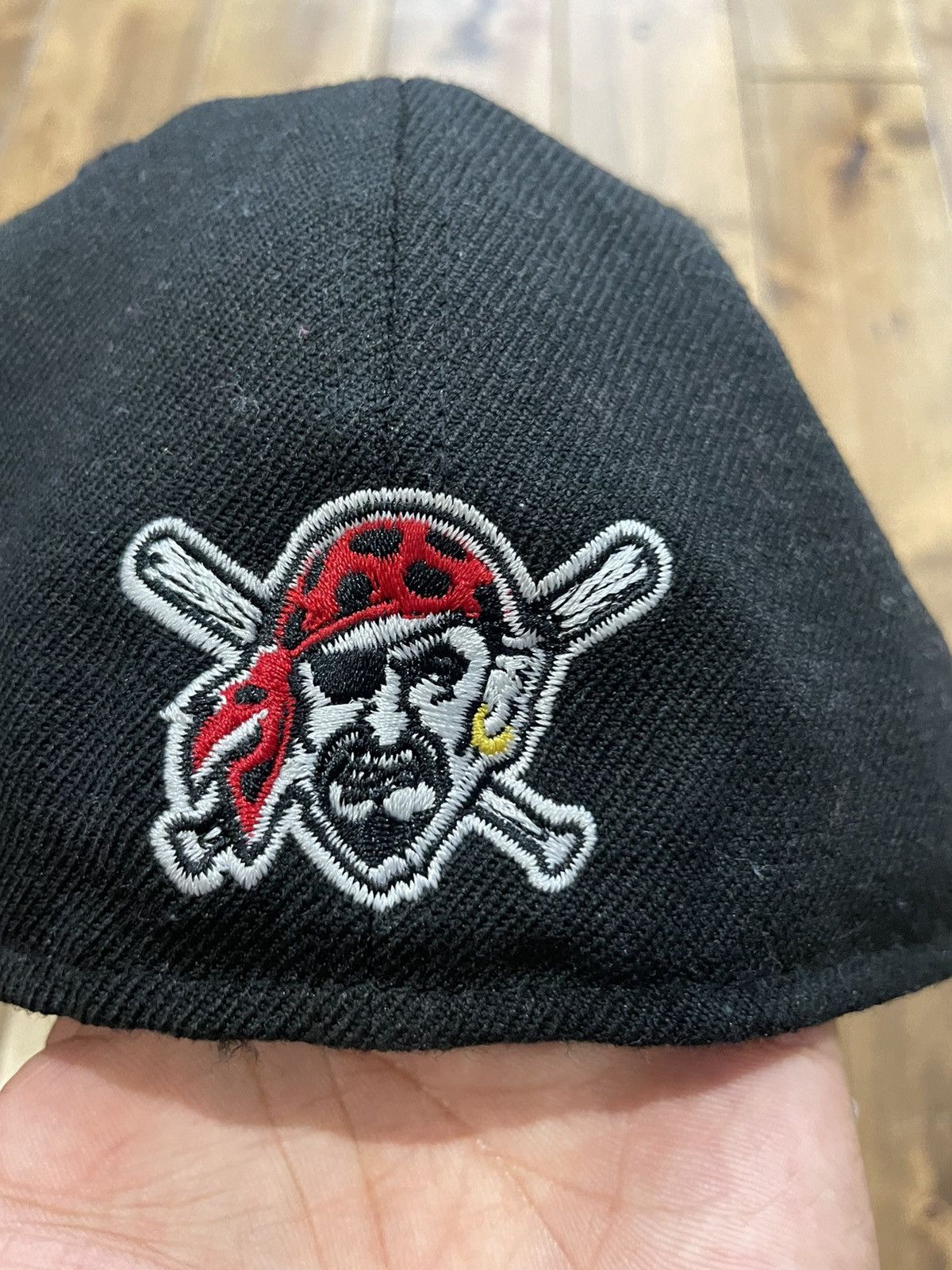 MLB Exclusive Fitted Pittsburgh Pirates size 7 1/8 Size ONE SIZE - 5 Thumbnail