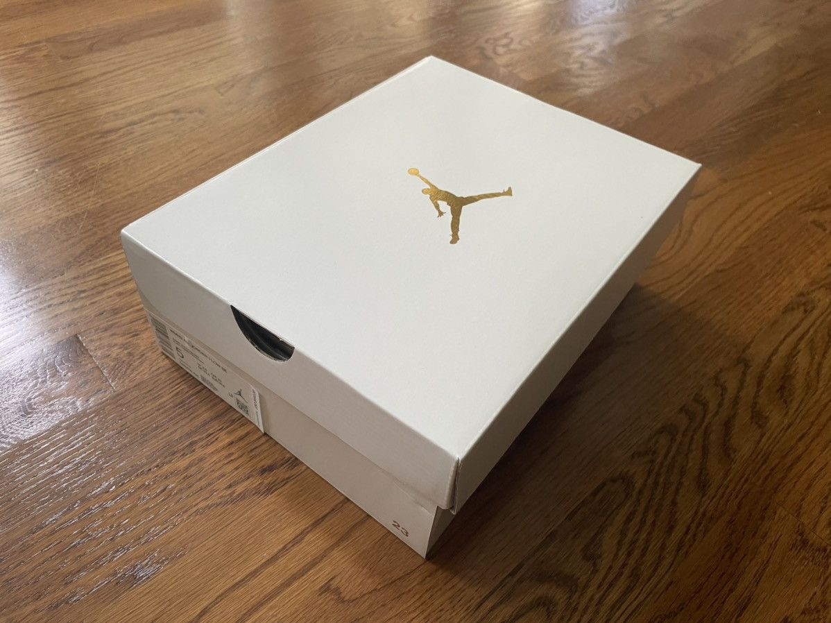 Jordan Brand US W 5 / M 3.5 Limelight Jordan 1 Low SE Pine Green White Size US 5 / IT 35 - 15 Thumbnail