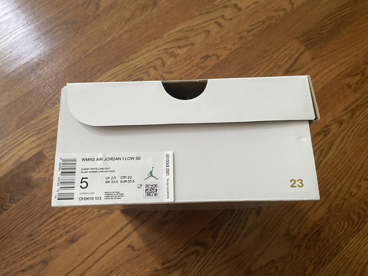 Jordan Brand US W 5 / M 3.5 Limelight Jordan 1 Low SE Pine Green White Size US 5 / IT 35 - 6 Thumbnail