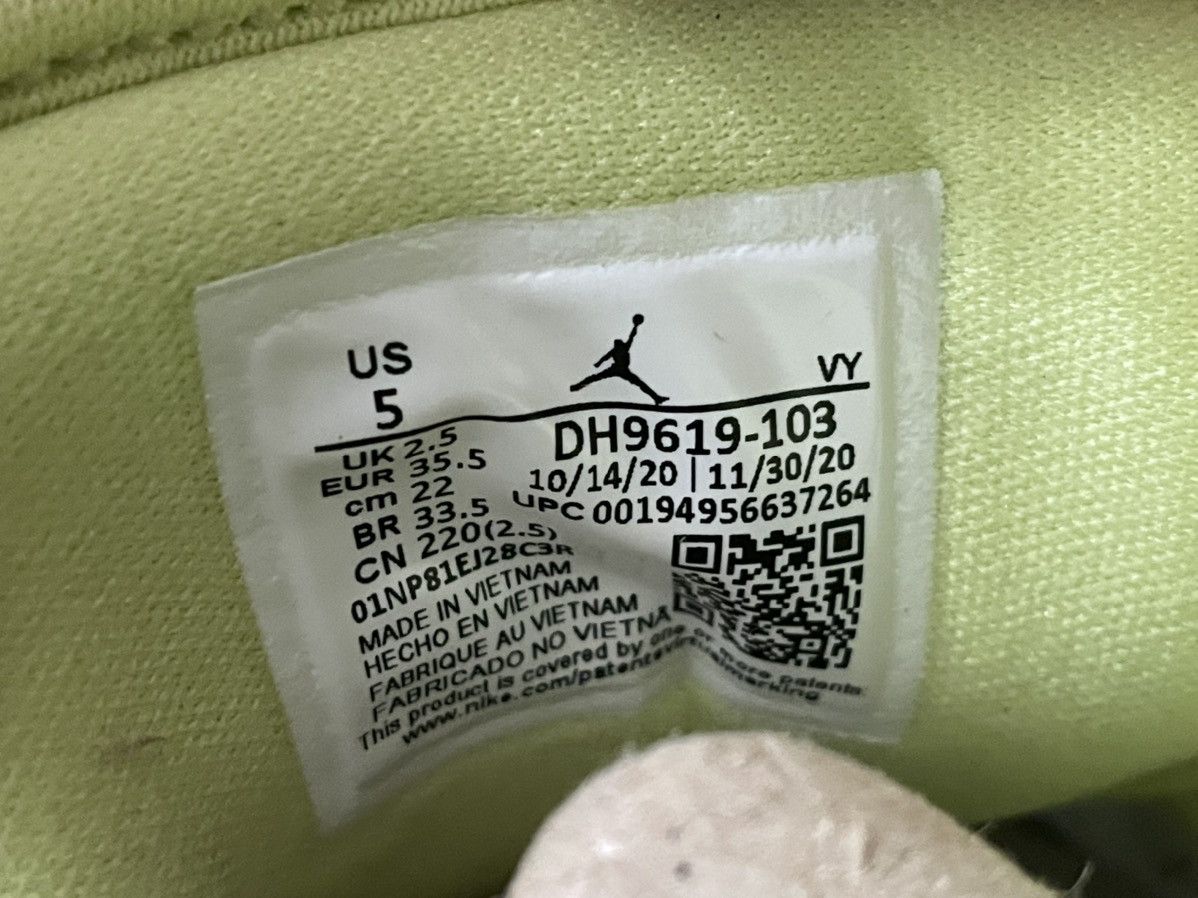 Jordan Brand US W 5 / M 3.5 Limelight Jordan 1 Low SE Pine Green White Size US 5 / IT 35 - 16 Thumbnail