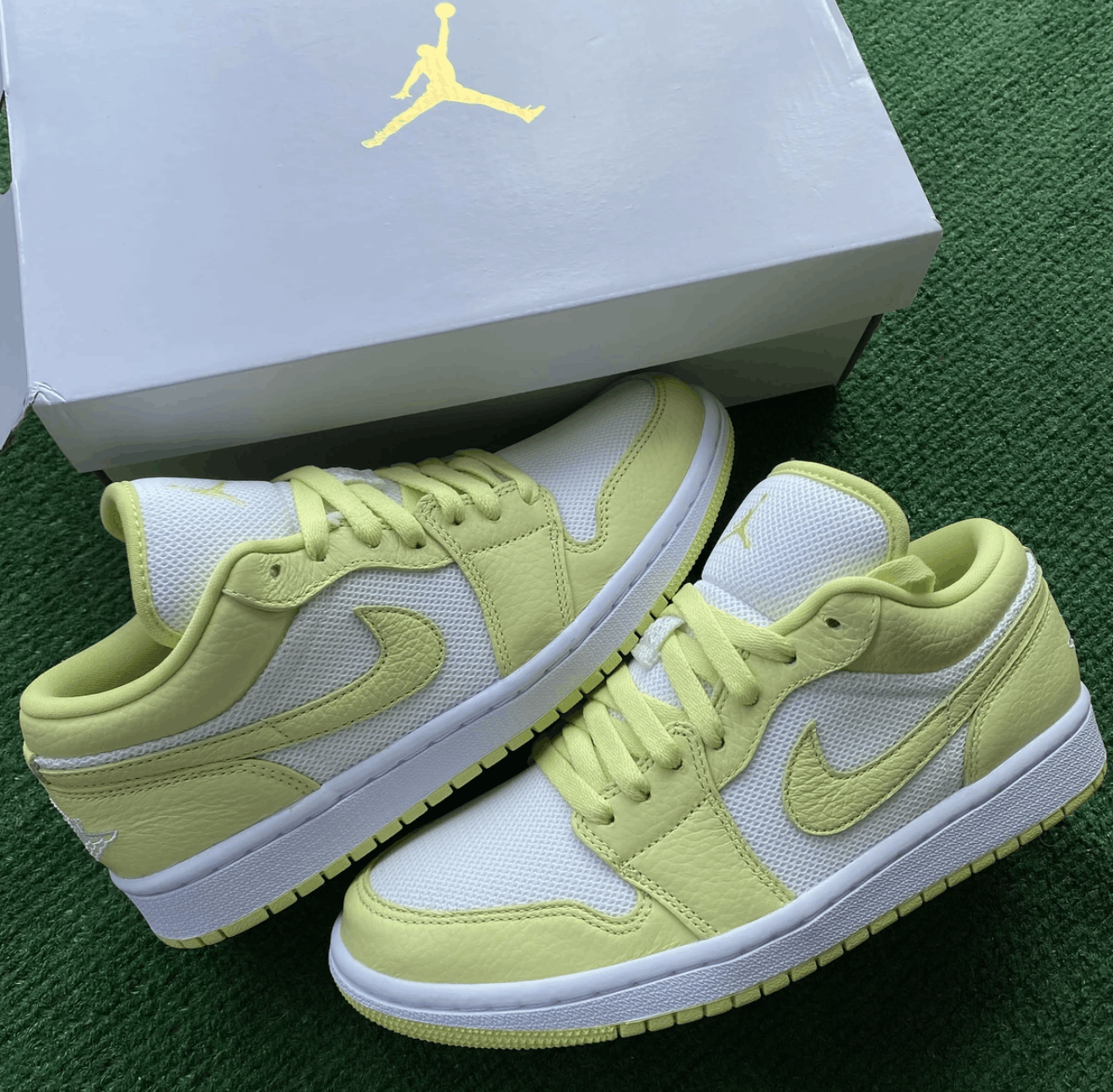 Jordan Brand US M 8 / W 9.5 Limelight Jordan 1 Low SE Pine Green White Size US 9.5 / IT 39.5 - 1 Thumbnail