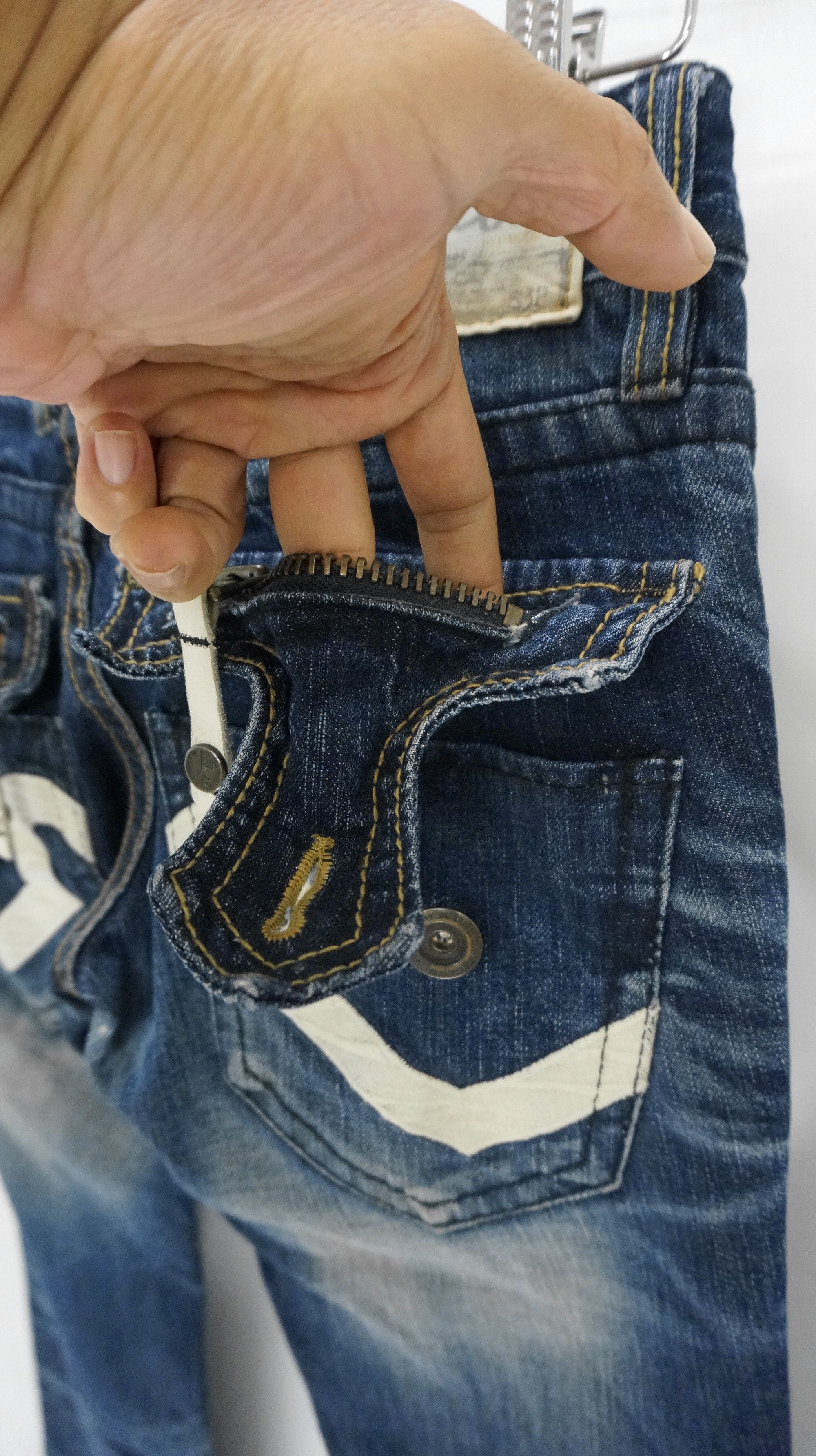 Japanese Brand Dope 🔥 LOLITA Vintage Flared Lowrise Jeans Size US 29 - 13 Thumbnail
