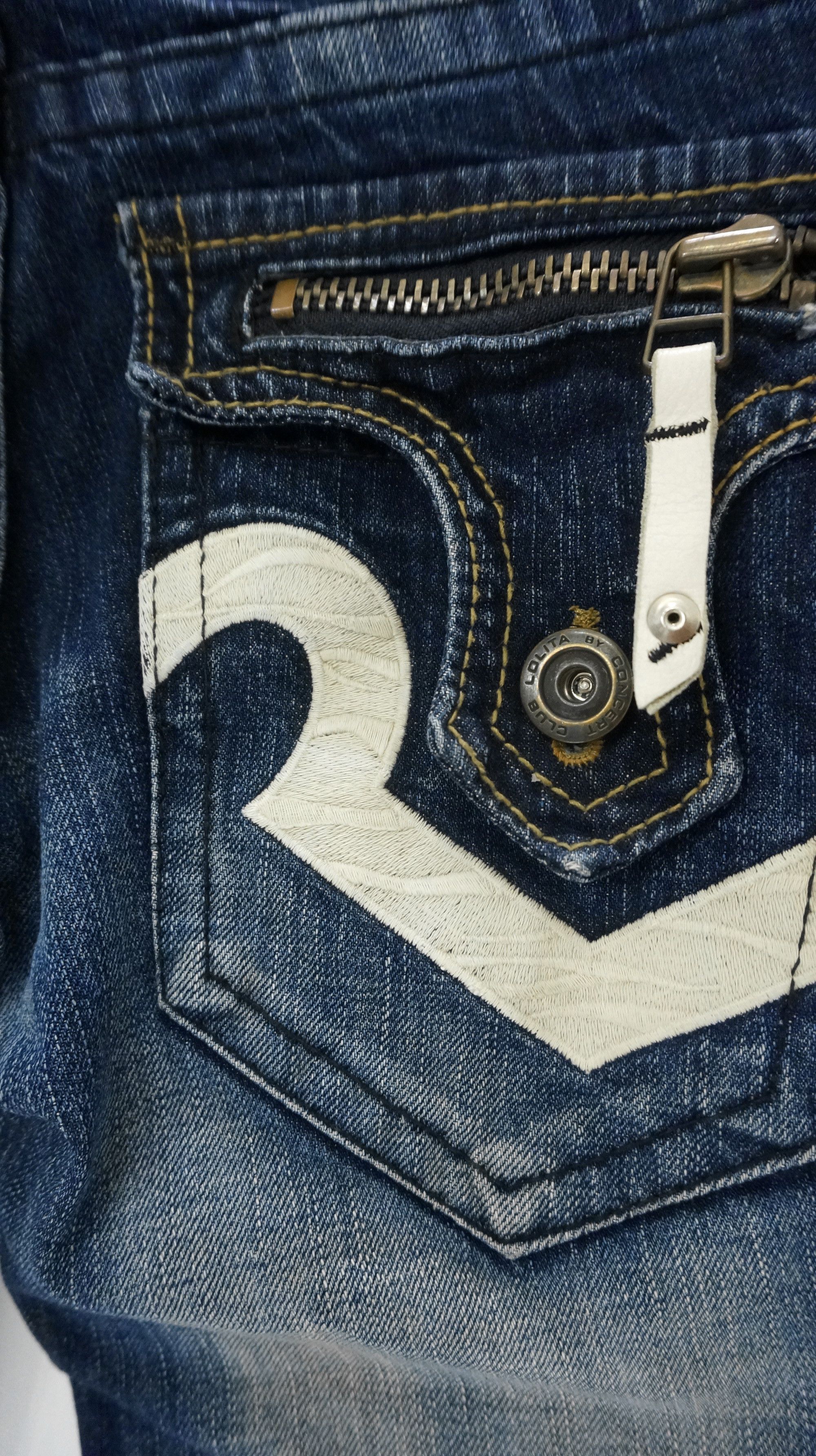 Japanese Brand Dope 🔥 LOLITA Vintage Flared Lowrise Jeans Size US 29 - 12 Thumbnail