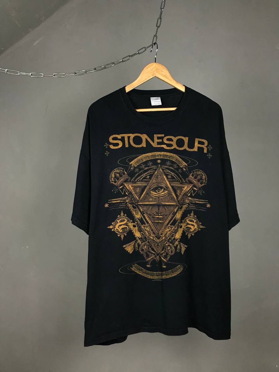 Band Tees × Vintage Stone Sour Pyramid 2010 vintage rock band tee Size US XXL / EU 58 / 5 - 1 Thumbnail