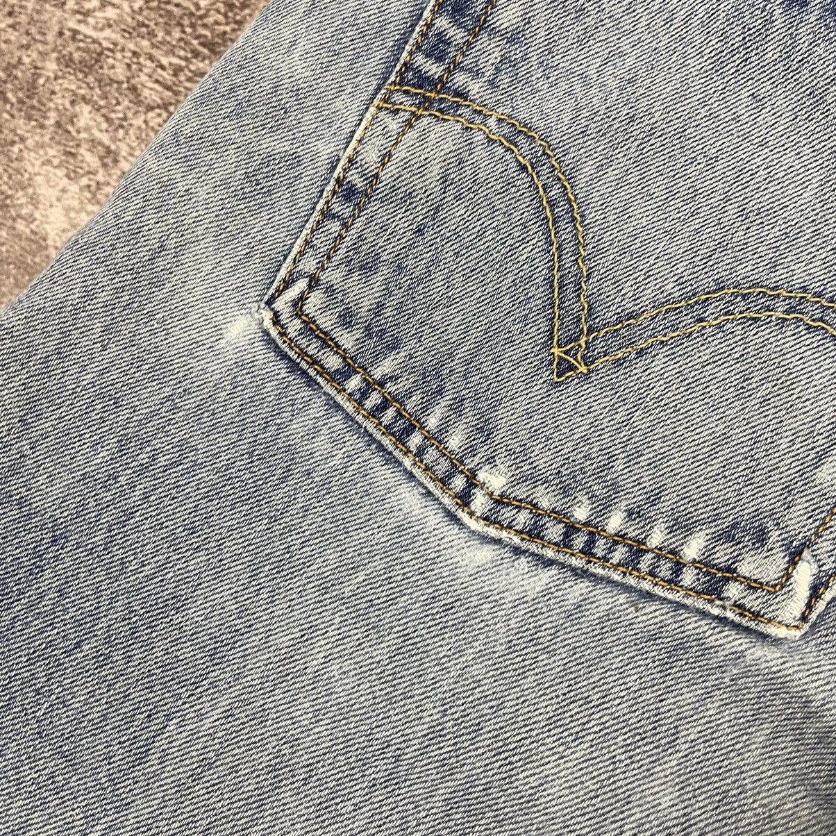 Levi's Vintage Distressed 90’s Levi’s 501 333M Button Jeans Size US 34 / EU 50 - 8 Thumbnail