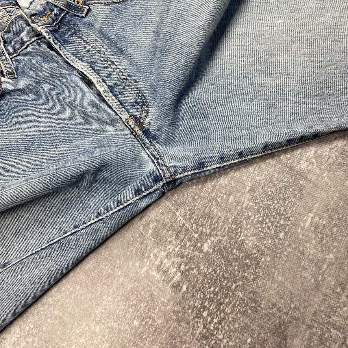 Levi's Vintage Distressed 90’s Levi’s 501 333M Button Jeans Size US 34 / EU 50 - 19 Thumbnail