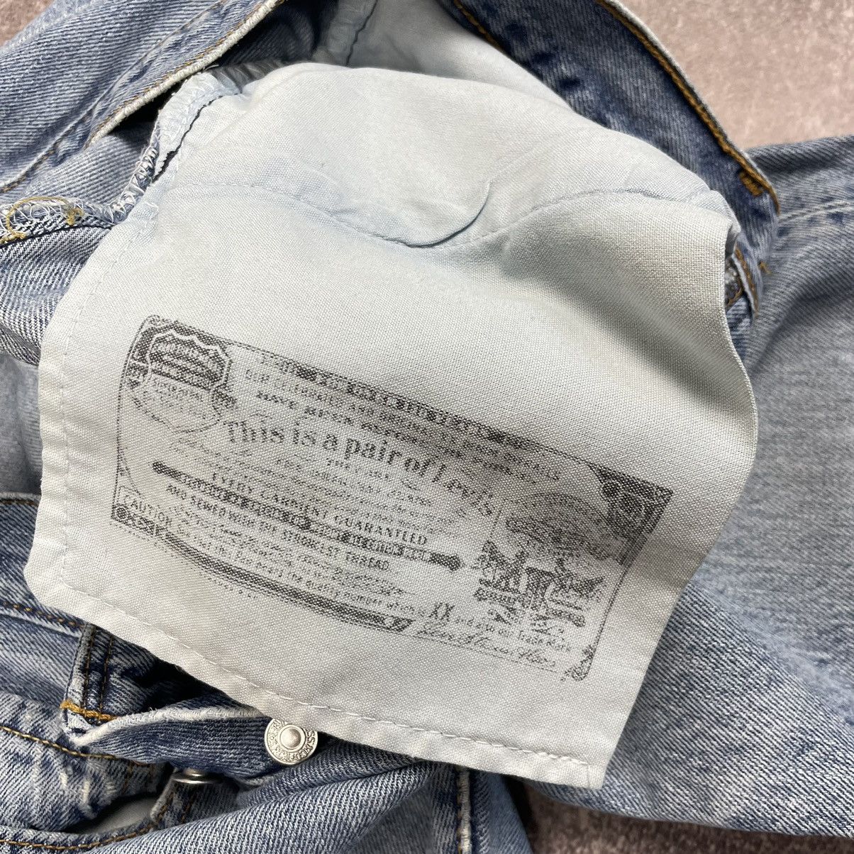 Levi's Vintage Distressed 90’s Levi’s 501 333M Button Jeans Size US 34 / EU 50 - 25 Thumbnail