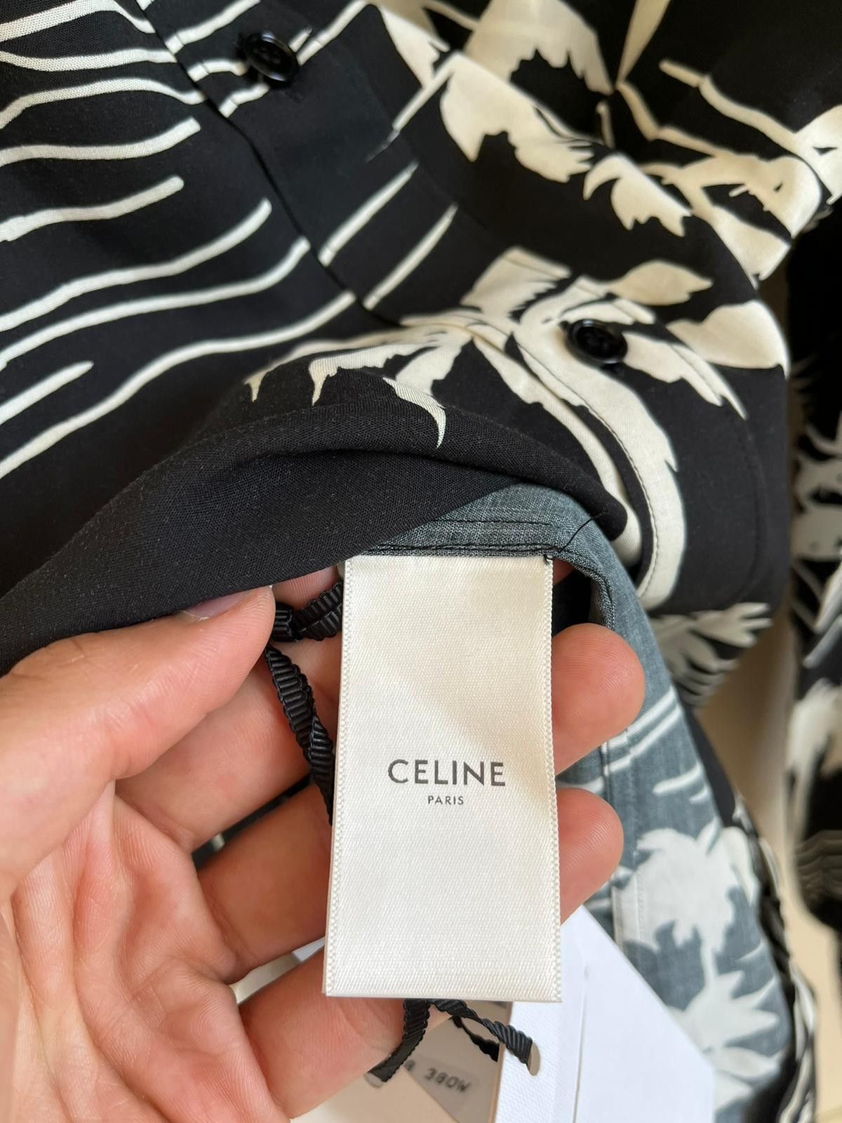 Celine Chemise Collar Drugstore Hawaiian Print / Black & White Size US L / EU 52-54 / 3 - 13 Thumbnail