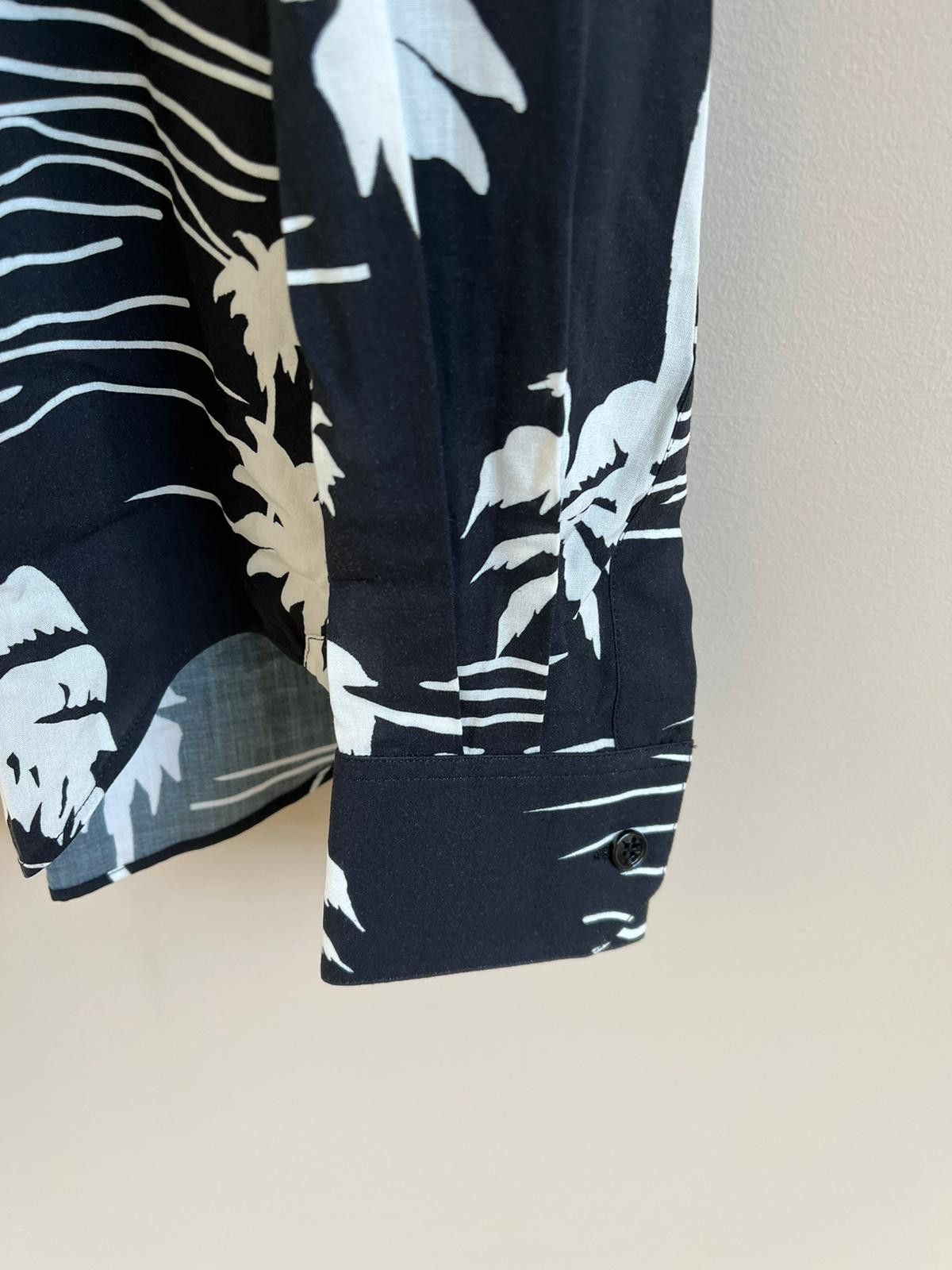 Celine Chemise Collar Drugstore Hawaiian Print / Black & White Size US L / EU 52-54 / 3 - 5 Thumbnail