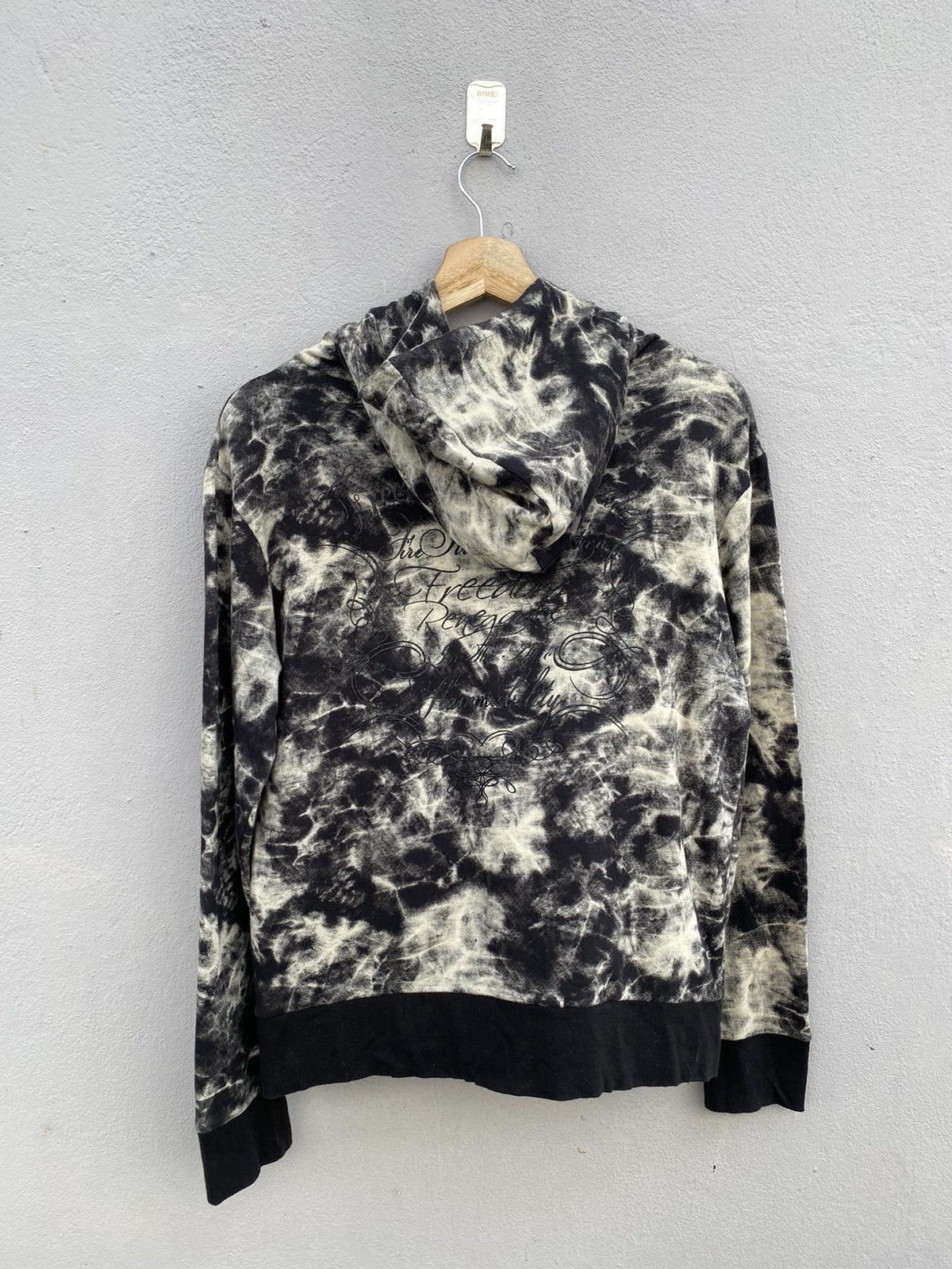 Japanese Brand 🔥RARE🔥 “In the Attic” Skull Crossbone Smoked Hoodie Size US M / EU 48-50 / 2 - 13 Thumbnail
