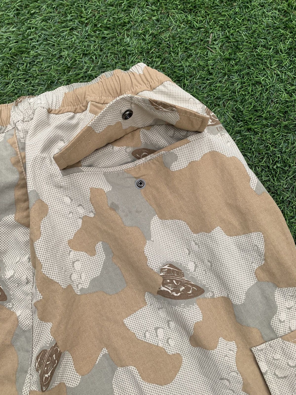 GU × Undercover Gu x Undercover 3 Quater Nylon Cargo Pants Size US 30 / EU 46 - 13 Thumbnail