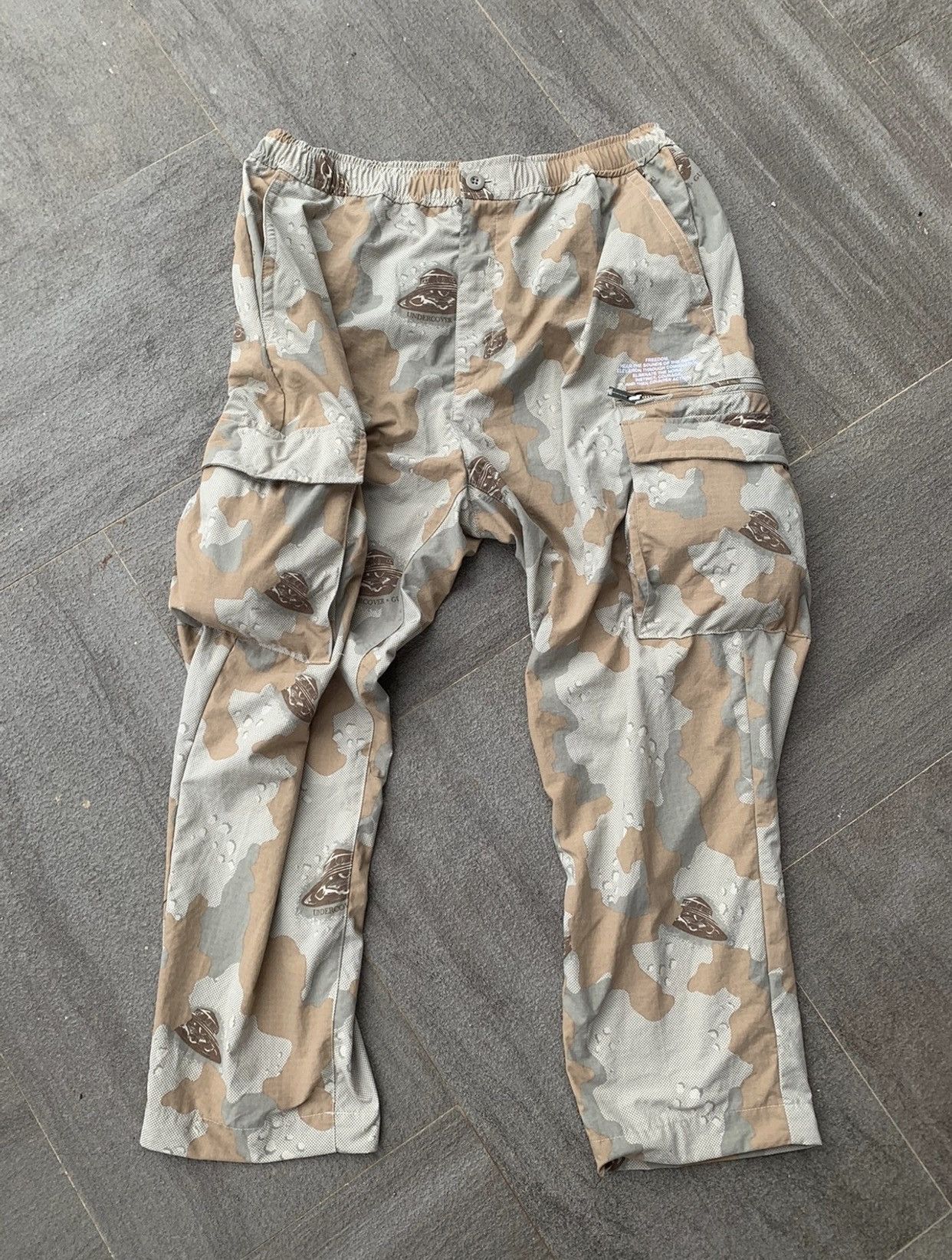 GU × Undercover Gu x Undercover 3 Quater Nylon Cargo Pants Size US 30 / EU 46 - 1 Thumbnail