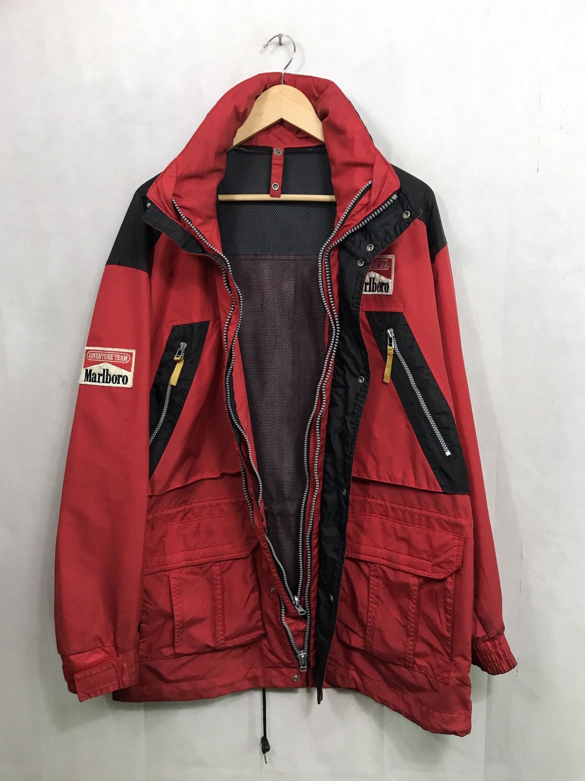 Marlboro 🔊🔥FINAL DROP🔥Rare vintage marlboro adventure team jacket Size US XL / EU 56 / 4 - 7 Thumbnail