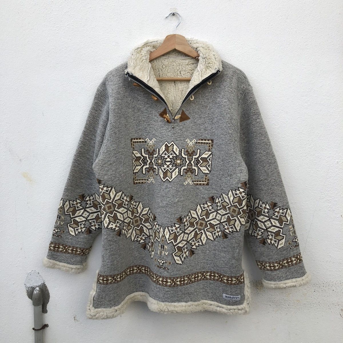 Japanese Brand VINTAGE SUN CITY JACKET NAVAJO DESIGN FABRIC OF FRANCE Size US M / EU 48-50 / 2 - 12 Thumbnail
