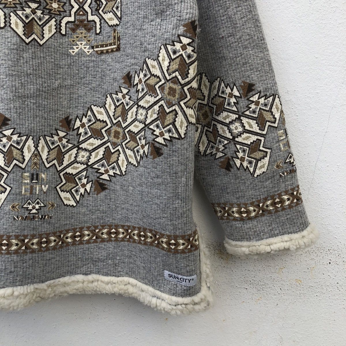 Japanese Brand VINTAGE SUN CITY JACKET NAVAJO DESIGN FABRIC OF FRANCE Size US M / EU 48-50 / 2 - 5 Thumbnail