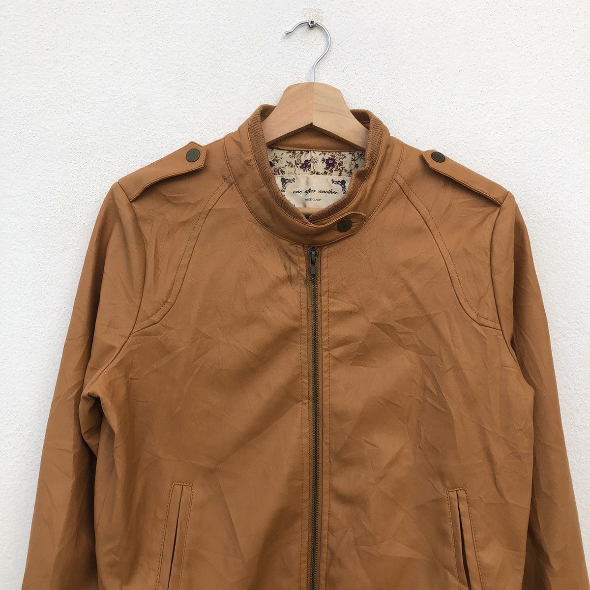 Japanese Brand SOFT LEATHER BIKER BONDAGE JACKET NICE CLAUP Size US M / EU 48-50 / 2 - 4 Thumbnail
