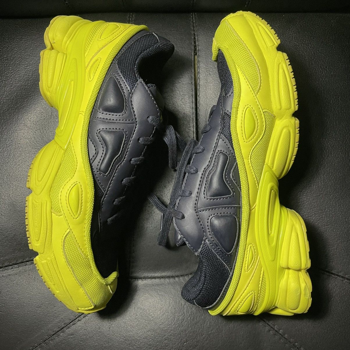 Adidas × Raf Simons Adidas Raf simons ozweego yellow fw18 Size US 9 / EU 42 - 4 Thumbnail