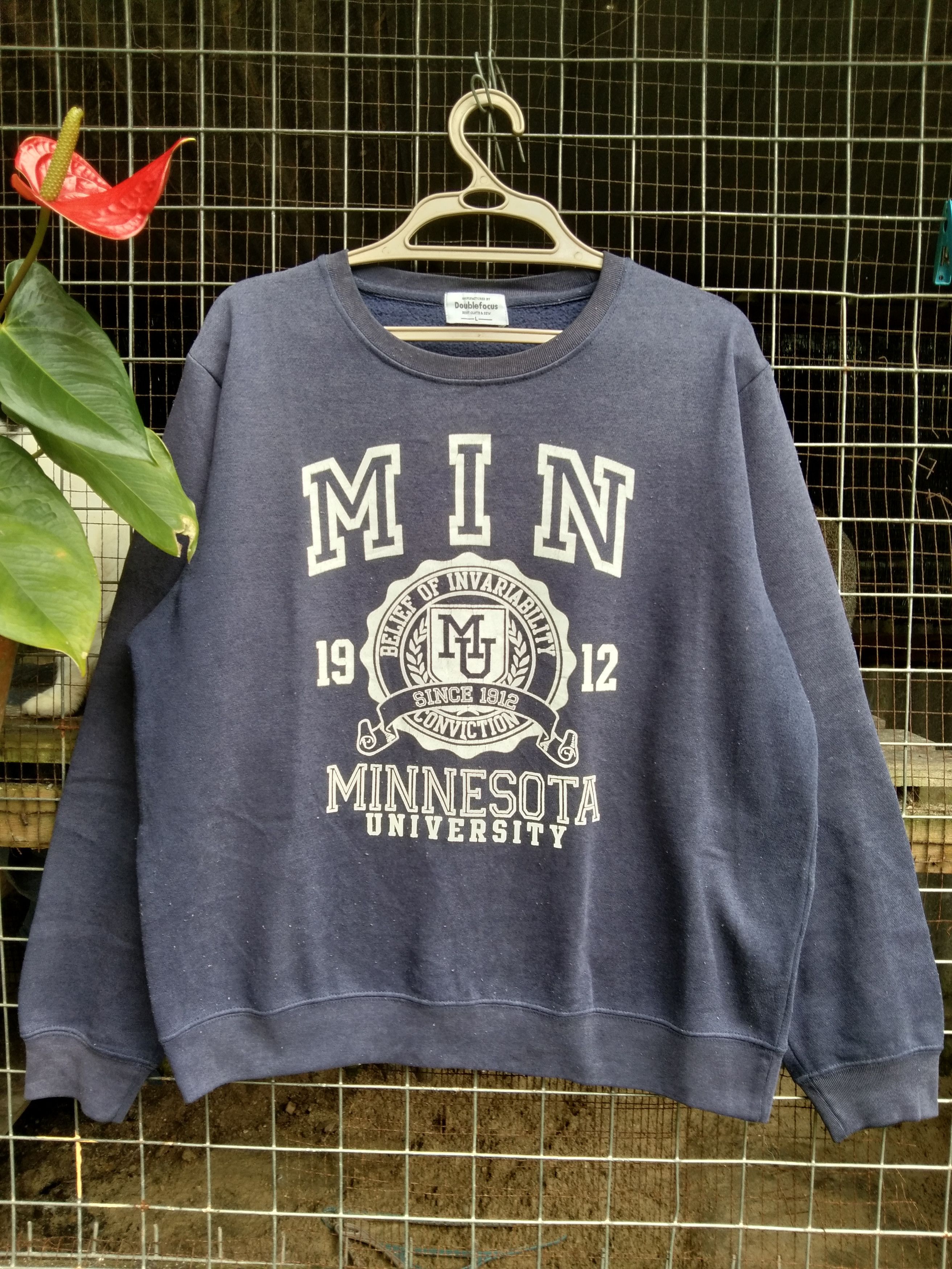 Vintage Minnesota University Embroidery Sweatshirt