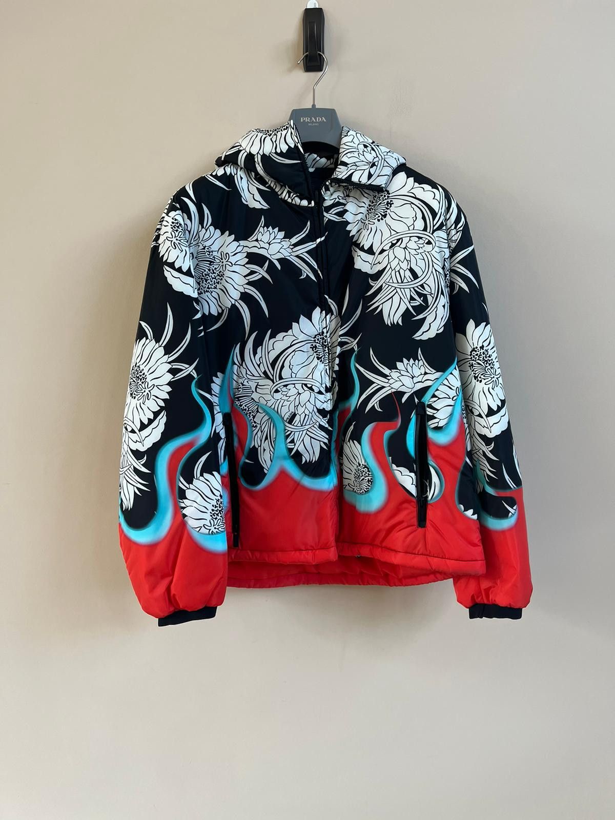 Prada Flames Floral Padded Jacket in Multicolor Size US M / EU 48-50 / 2 - 3 Thumbnail