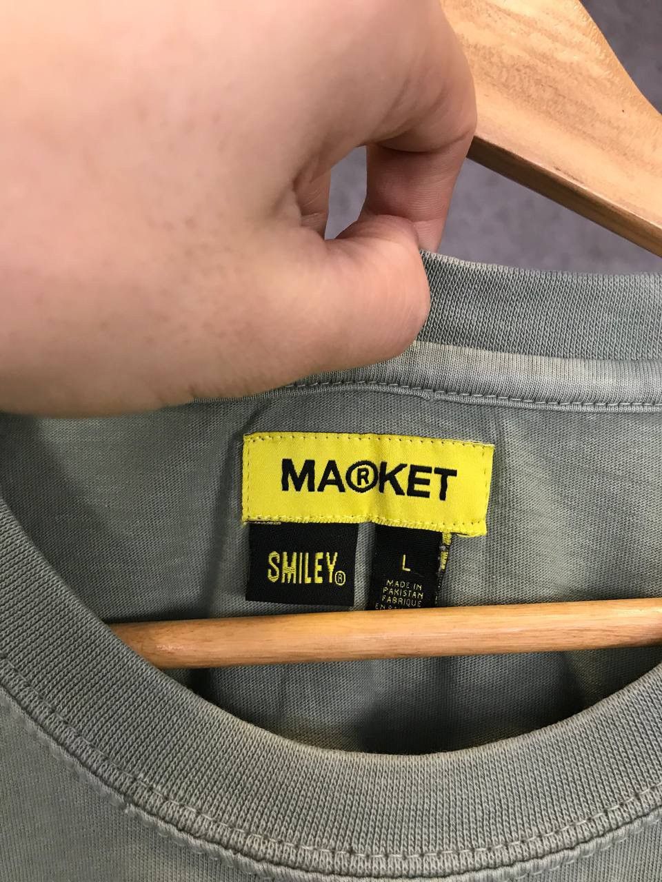 Market Market Smiley look at the bridge smiley tee Size US L / EU 52-54 / 3 - 4 Thumbnail