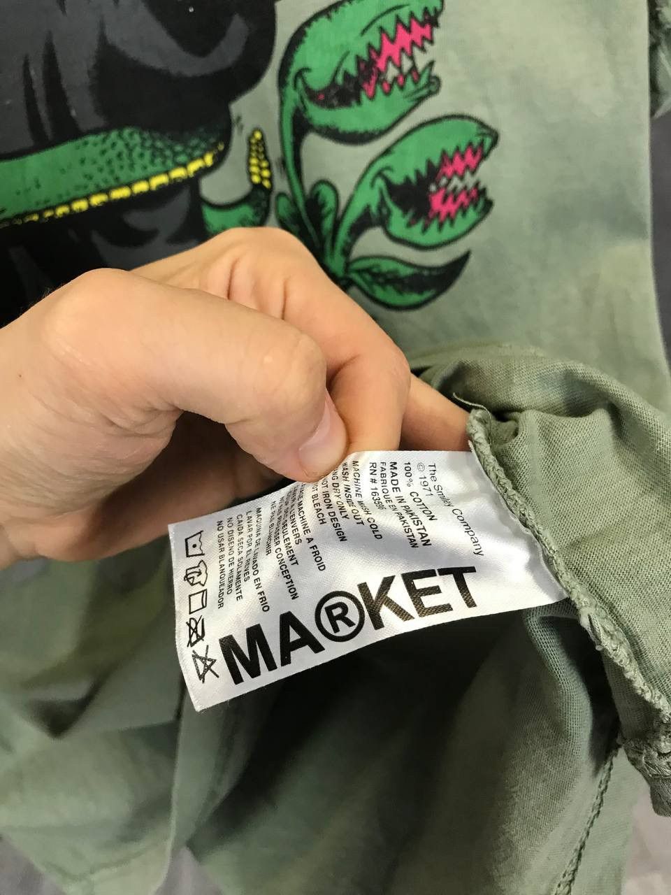 Market Market Smiley look at the bridge smiley tee Size US L / EU 52-54 / 3 - 5 Thumbnail